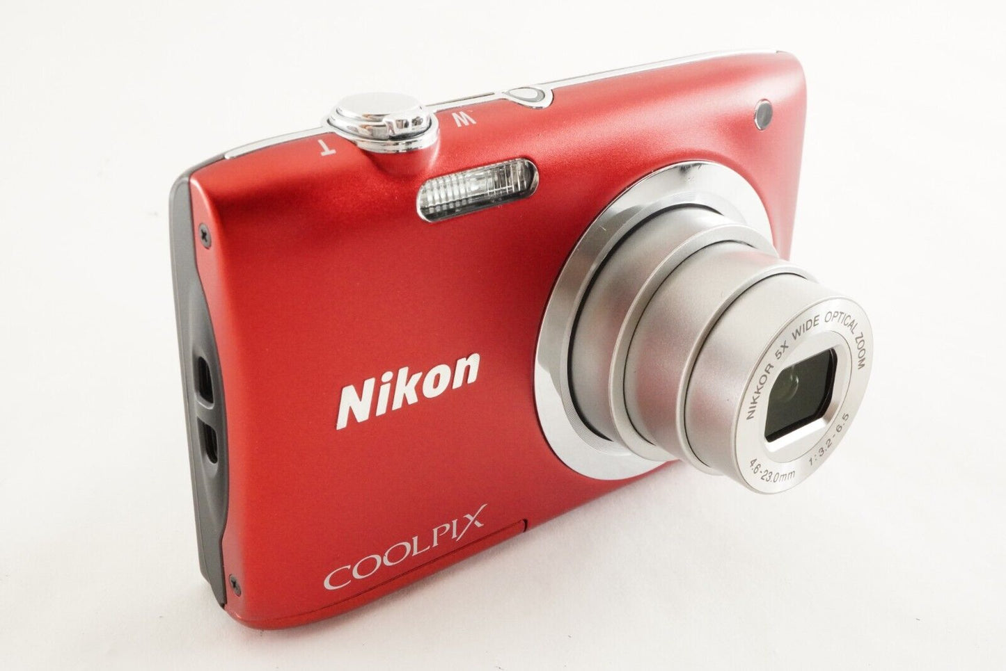 Nikon COOLPIX A100 Red With 4GB SDHC Card Digital Camera from Japan #0764