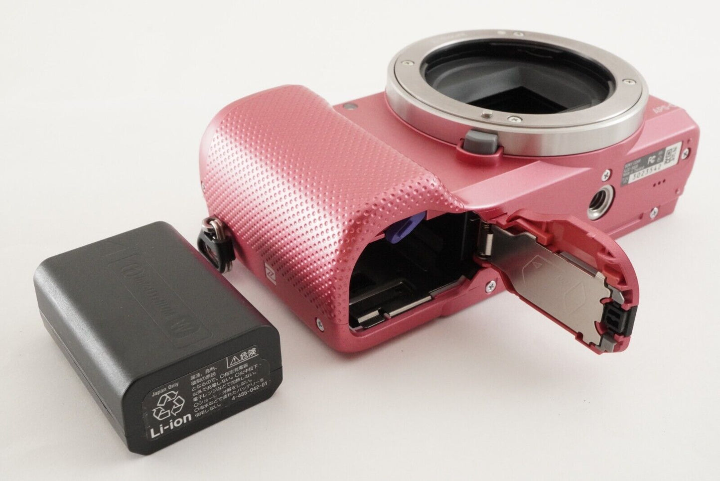 [S/C: 2,700] SONY Alpha a5000 ILCE-5000 Pink + E PZ 16-50mm from Japan #9770