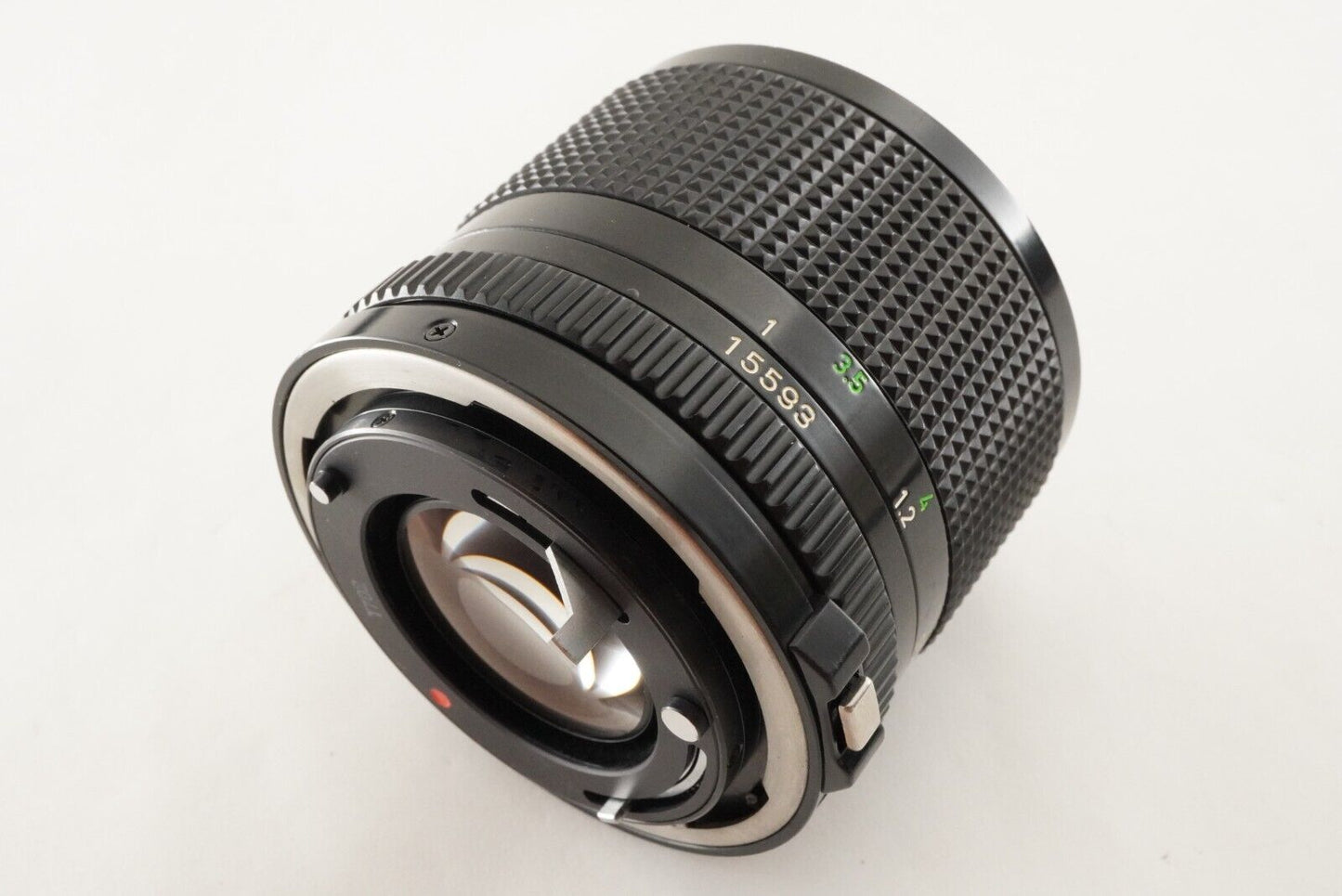 Canon NEW FD 100mm F2.8 MF Telephoto Lens from Japan #9805