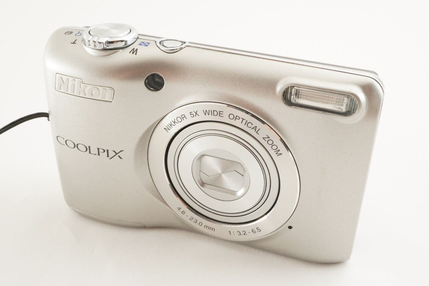 Nikon COOLPIX L26 Silver In Box With 2GB SD Card Digital Camera from Japan #1569