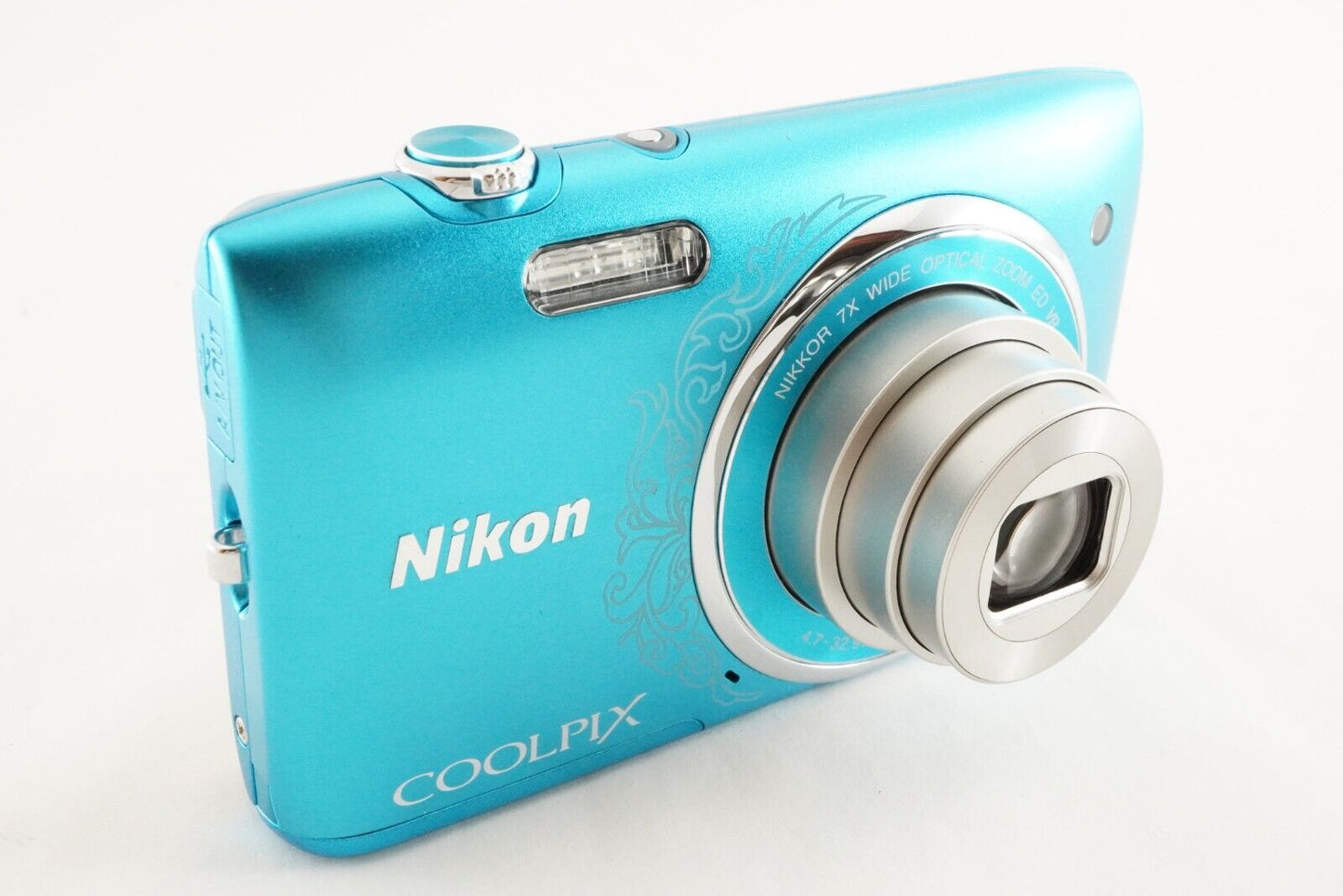 Nikon COOLPIX S3500 Blue In Box & 4GB SDHC Card Digital Camera from Japan #9208