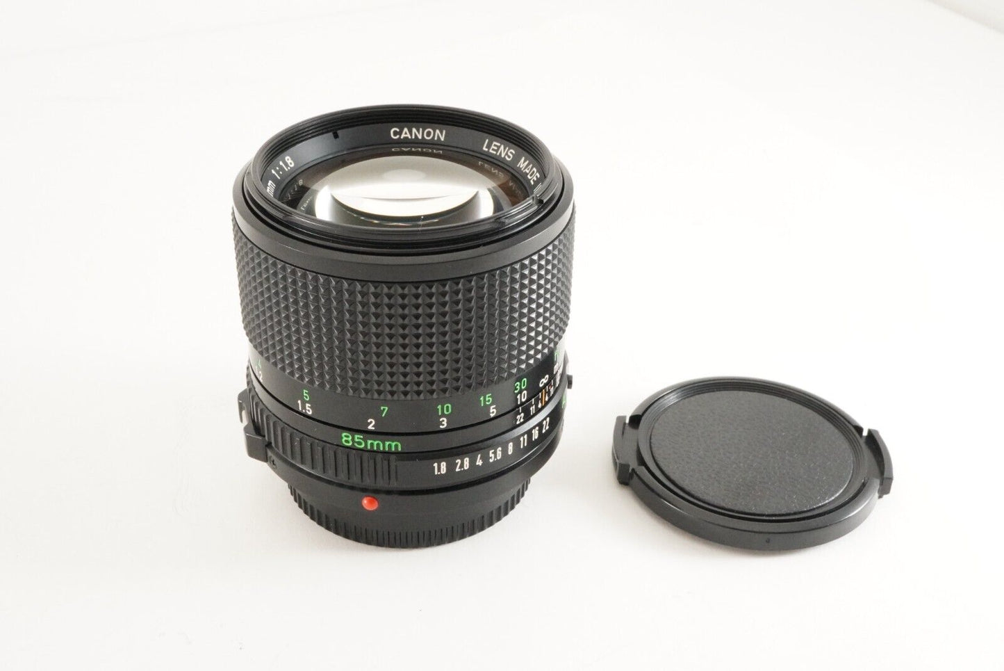 CANON NEW FD 85mm F1.8 MF Portrait Lens Photo tested! From Japan #7919