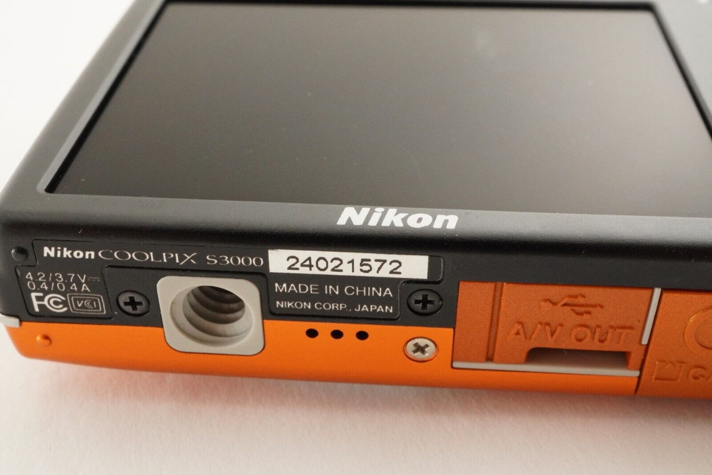 Nikon COOLPIX S3000 Orange In Box With 4GB SDHC Card from Japan #1557