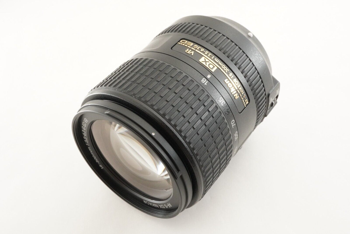 Nikon AF-S DX NIKKOR 18-300mm F3.5-6.3G ED VR AF ZOOM Lens from Japan #1115