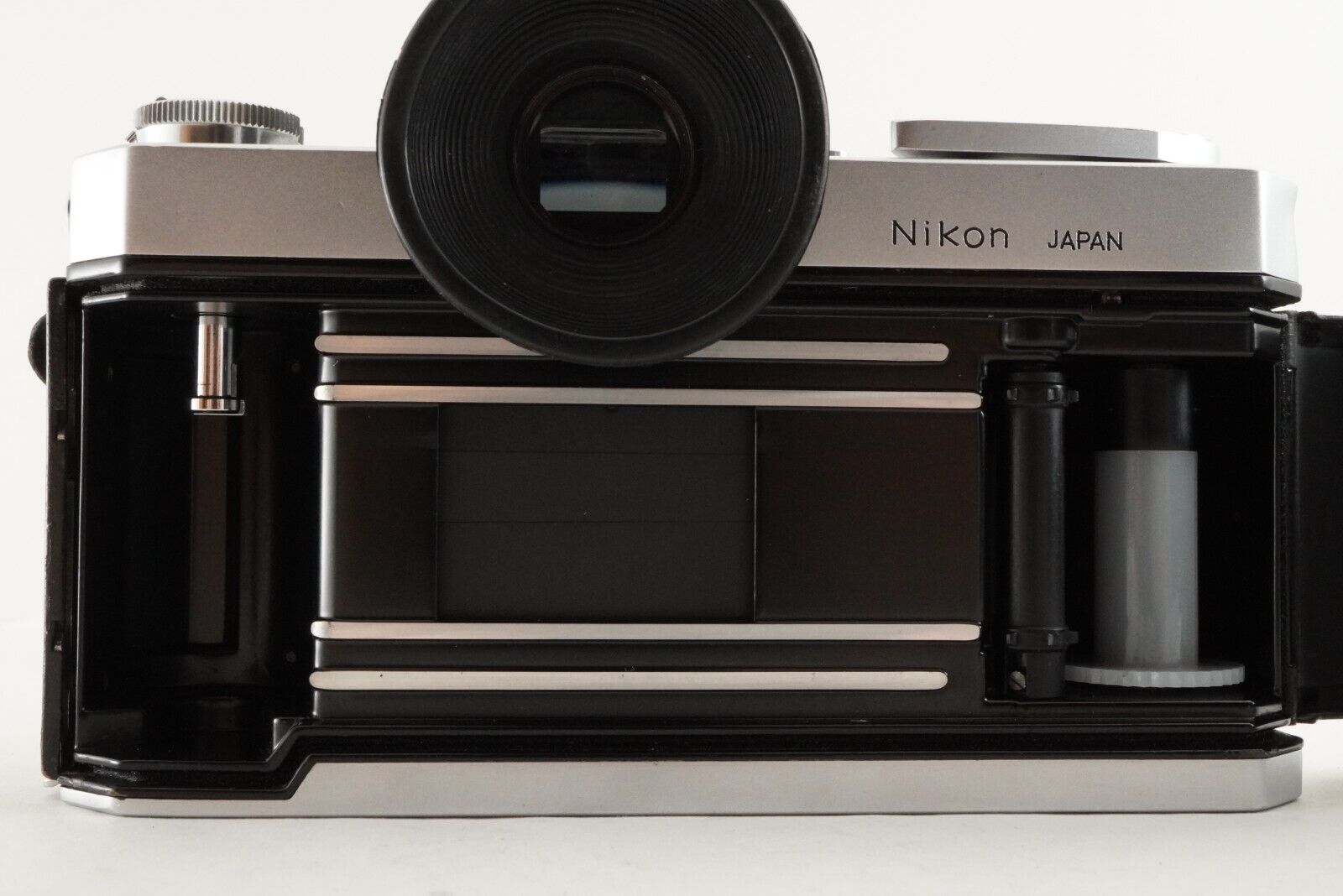 フィルムカメラ Nikon Nikomat FTN+28mm F3.5 Amazon | nikon ニコマート FTN ブラック | 一眼レフカメラ 通販