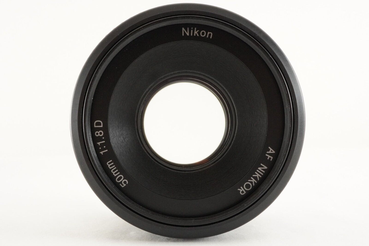 [Read] Nikon F100 + MB-15 + AF NIKKOR 50mm F1.8D Film Camera from Japan #0969