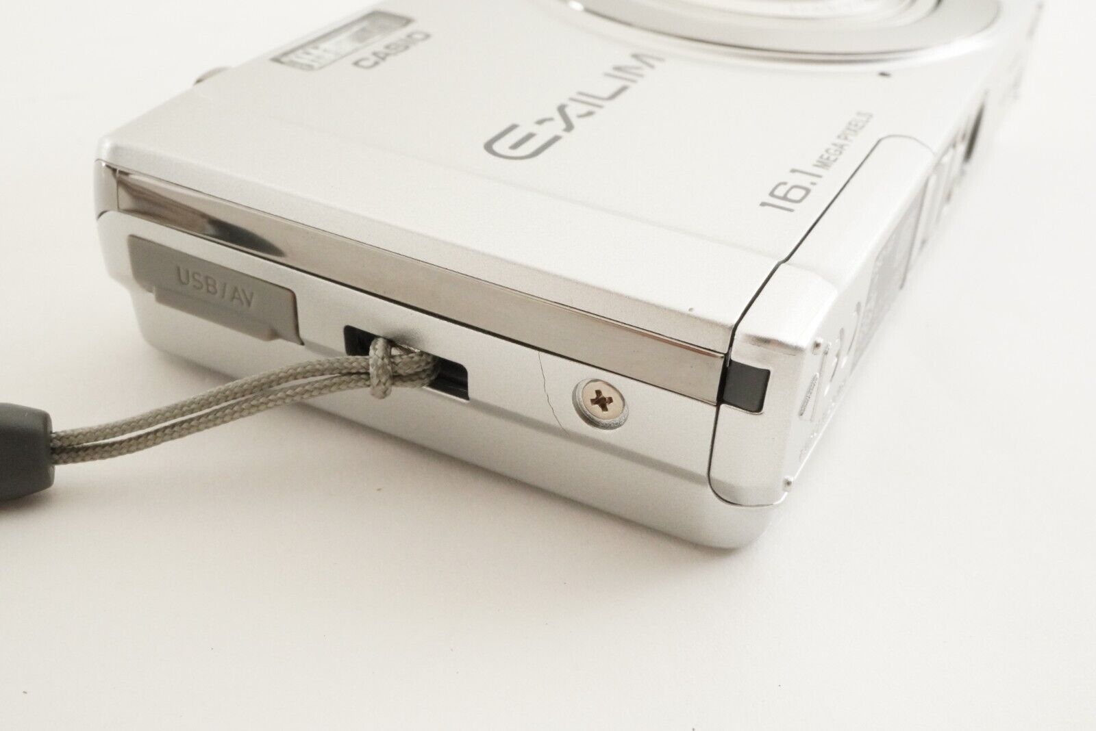 CASIO EXILIM EX-ZS6 Silver In Box With 4GB SDHC Card Digital