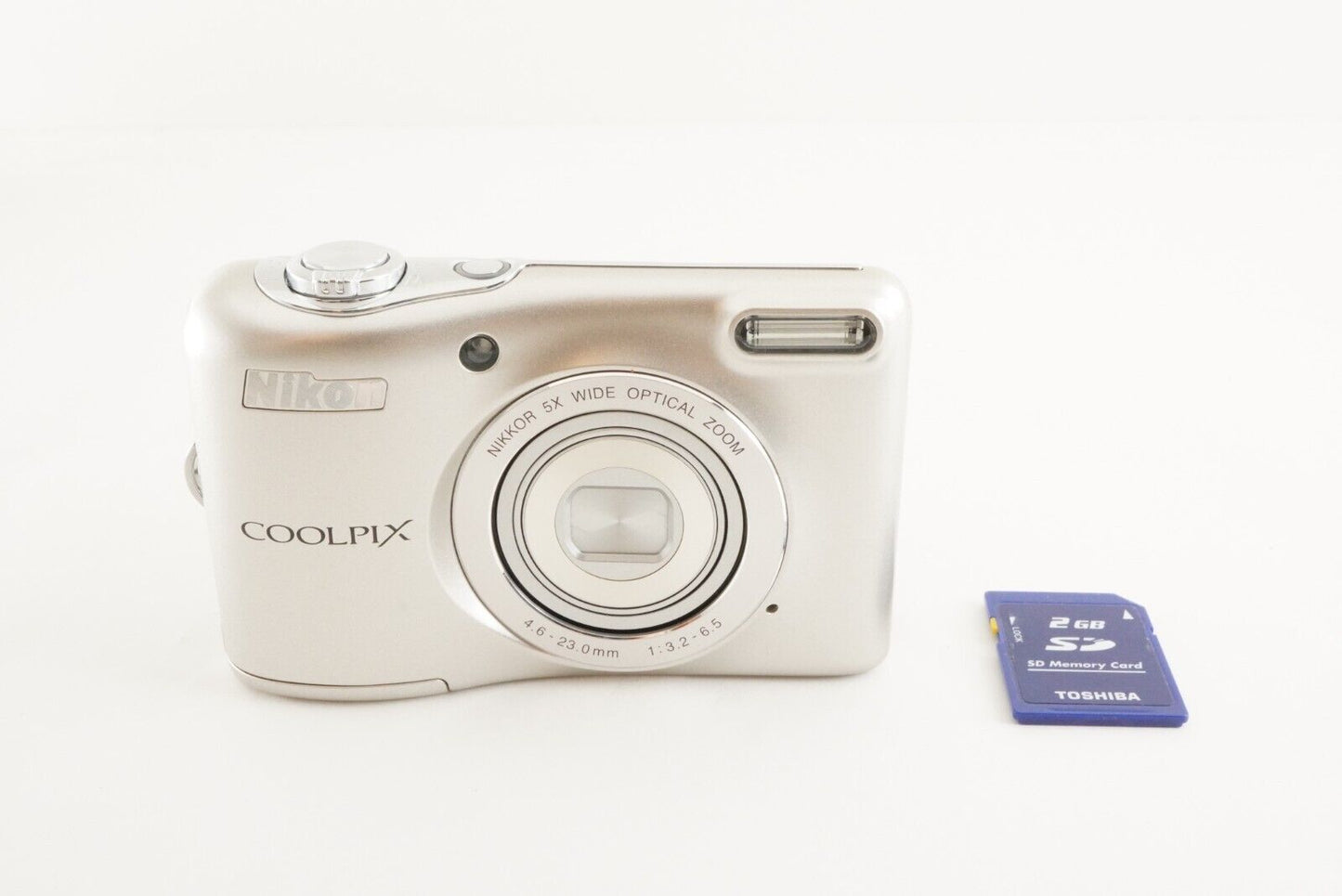 Nikon COOLPIX L30 Silver With 2GB SD Card Digital Camera from Japan #1549