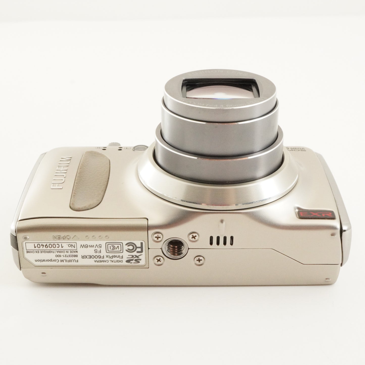 FUJIFILM FINEPIX F600 EXR Silver In Box & 4GB SDHC Card from Japan #11289