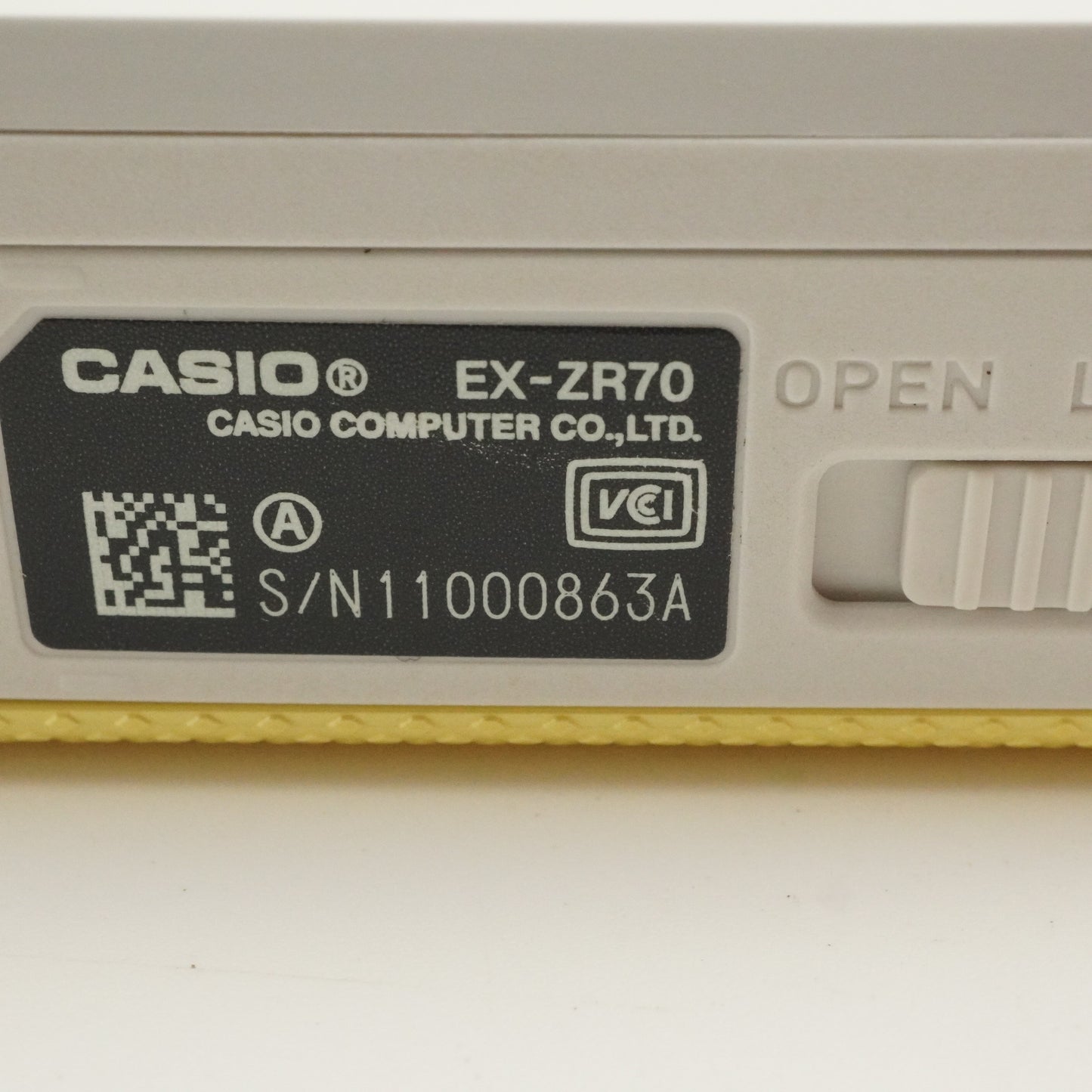 CASIO EXILIM EX-ZR70 Yellow + 4GB SDHC Card Digital Camera from Japan #11303