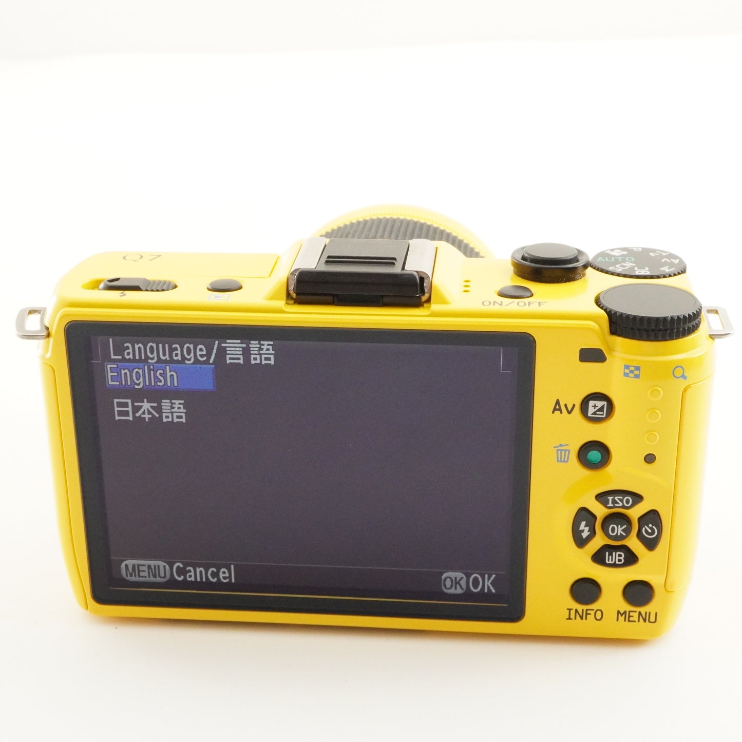 [2,068 Shots] PENTAX Q7 + 02 smc 5-15mm Yellow + 4GB SDHC Card from Japan #11345