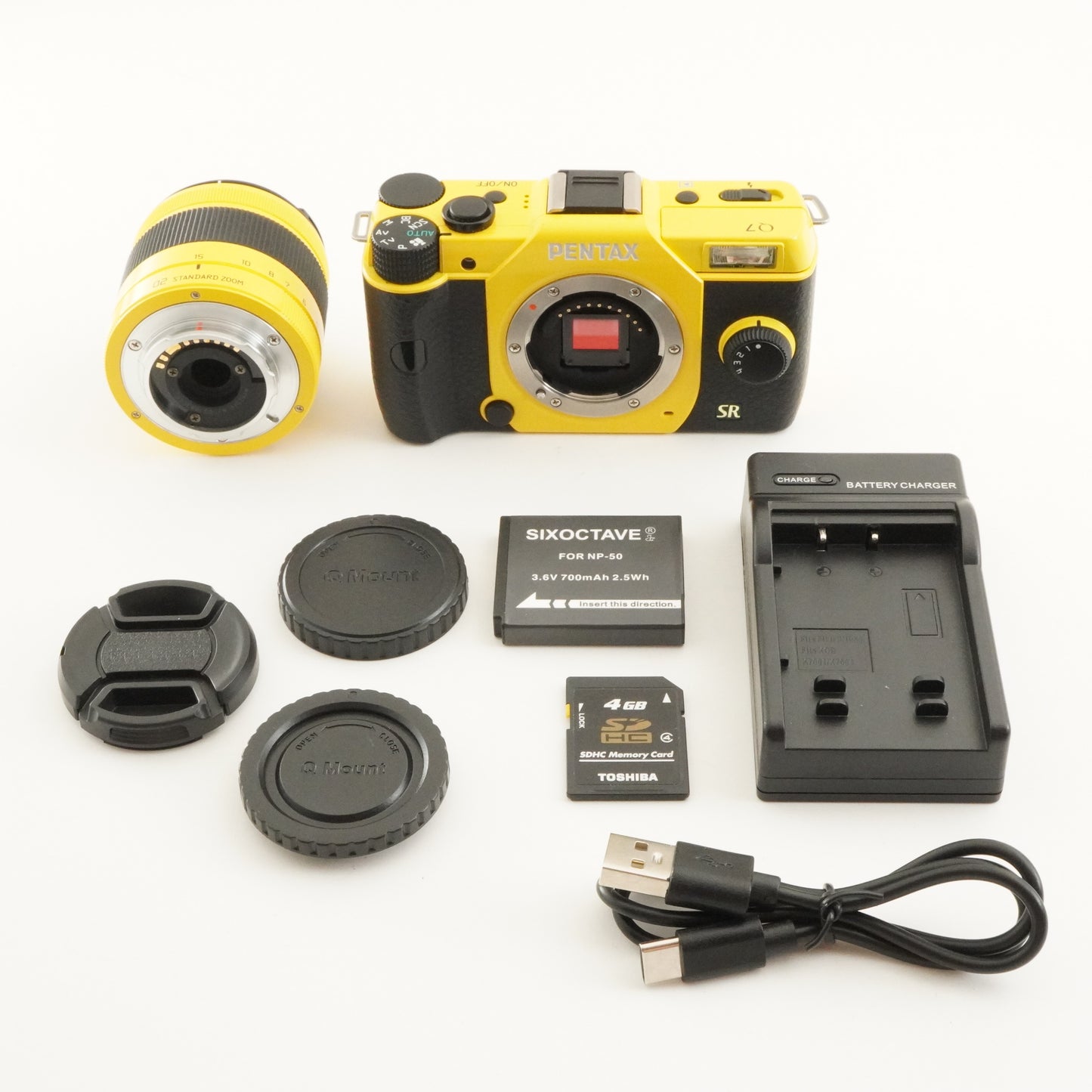 [2,068 Shots] PENTAX Q7 + 02 smc 5-15mm Yellow + 4GB SDHC Card from Japan #11345