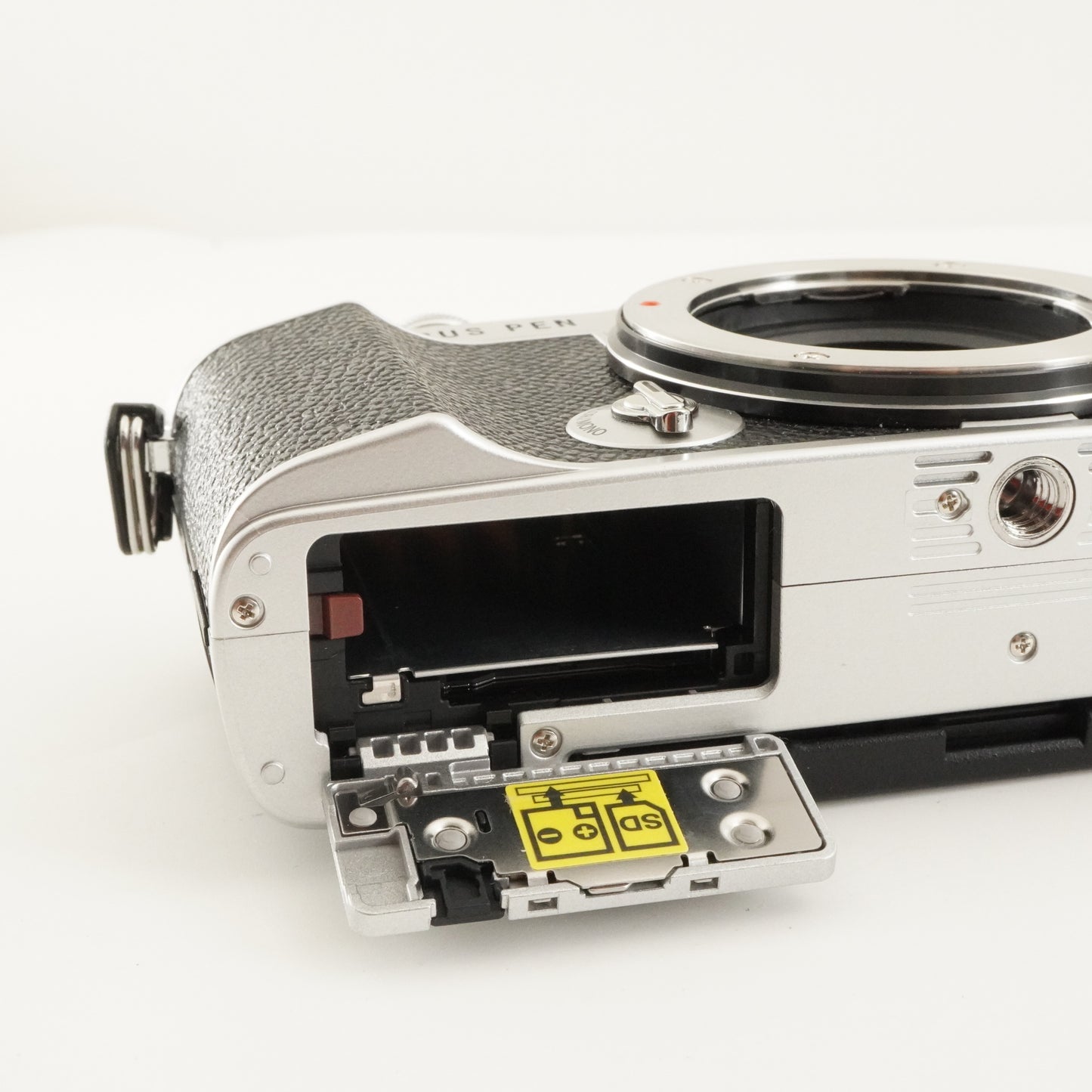 6,207 Shots / OLYMPUS PEN E-P7 Silver Mirrorless Camera from Japan #11417