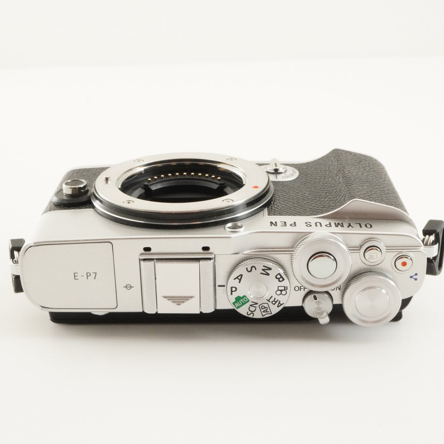 6,207 Shots / OLYMPUS PEN E-P7 Silver Mirrorless Camera from Japan #11417