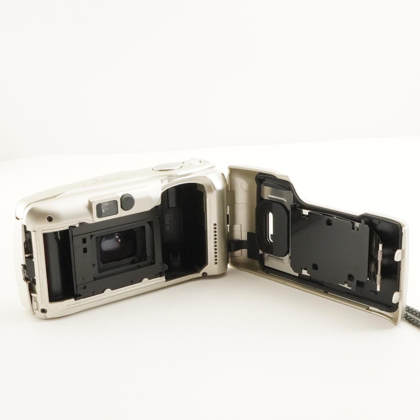 OLYMPUS mju II 110 [mju:] + RC-200 Point & Shoot Film Camera from Japan #11431