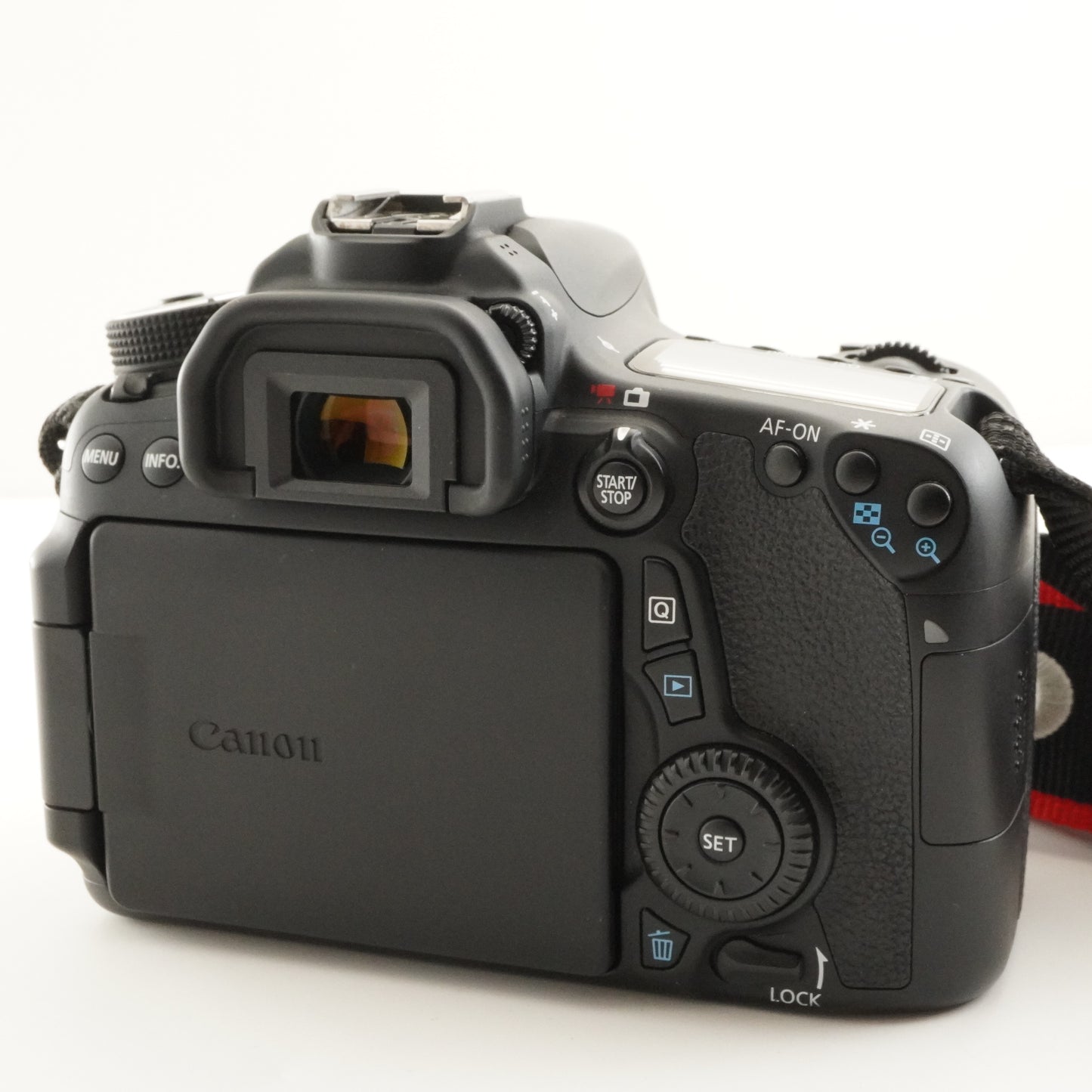 [4,792 Shots] Canon EOS 70D + EF-S 18-135mm In Box + 32GB SDHC from Japan #11520