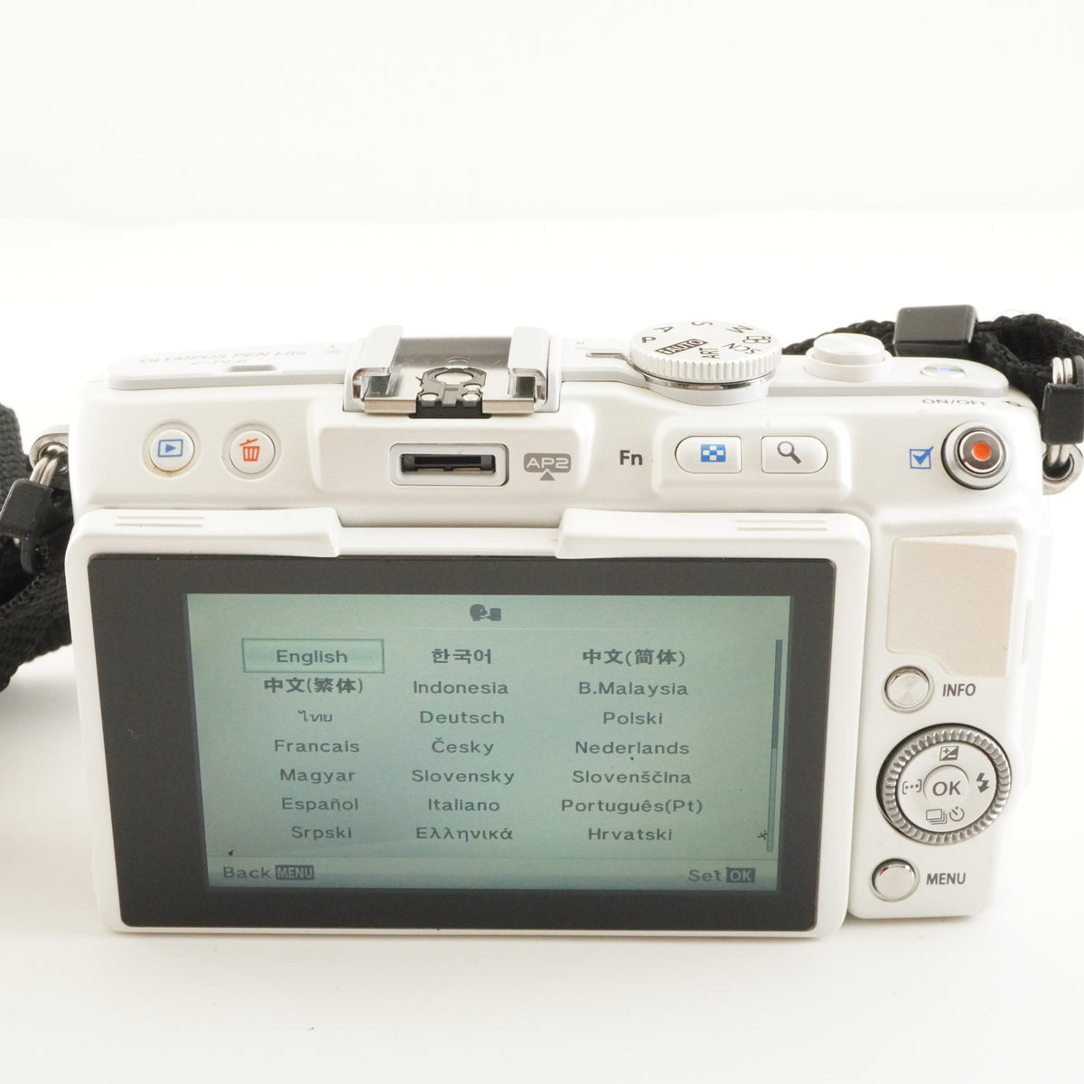 4,897 Shots/ OLYMPUS PEN E-PL6 White 14-42mm II R + 8GB SDCard from Japan #11696