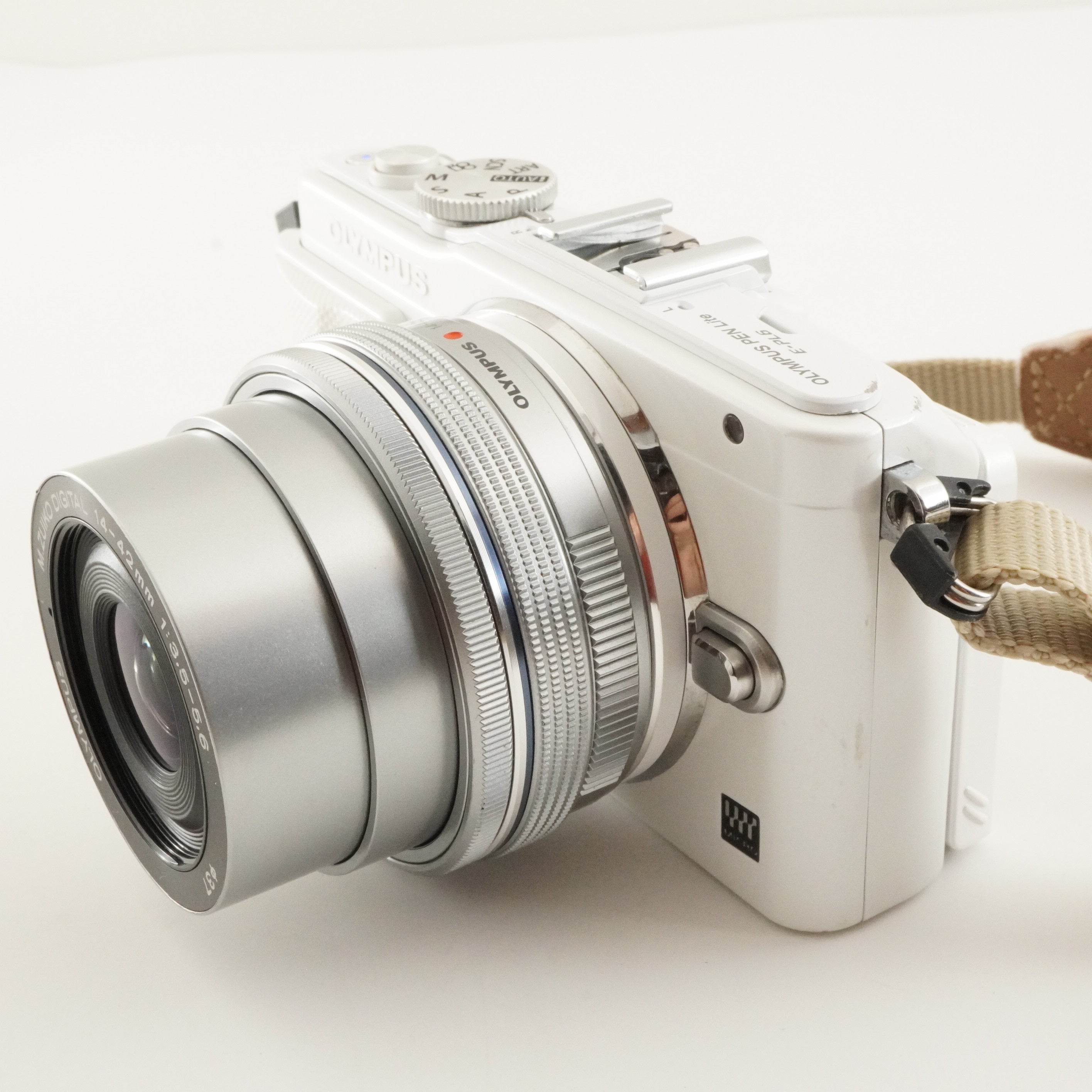 10,180 Shots/ OLYMPUS PEN Lite E-PL6 White+14-42+40-150+4GB SD