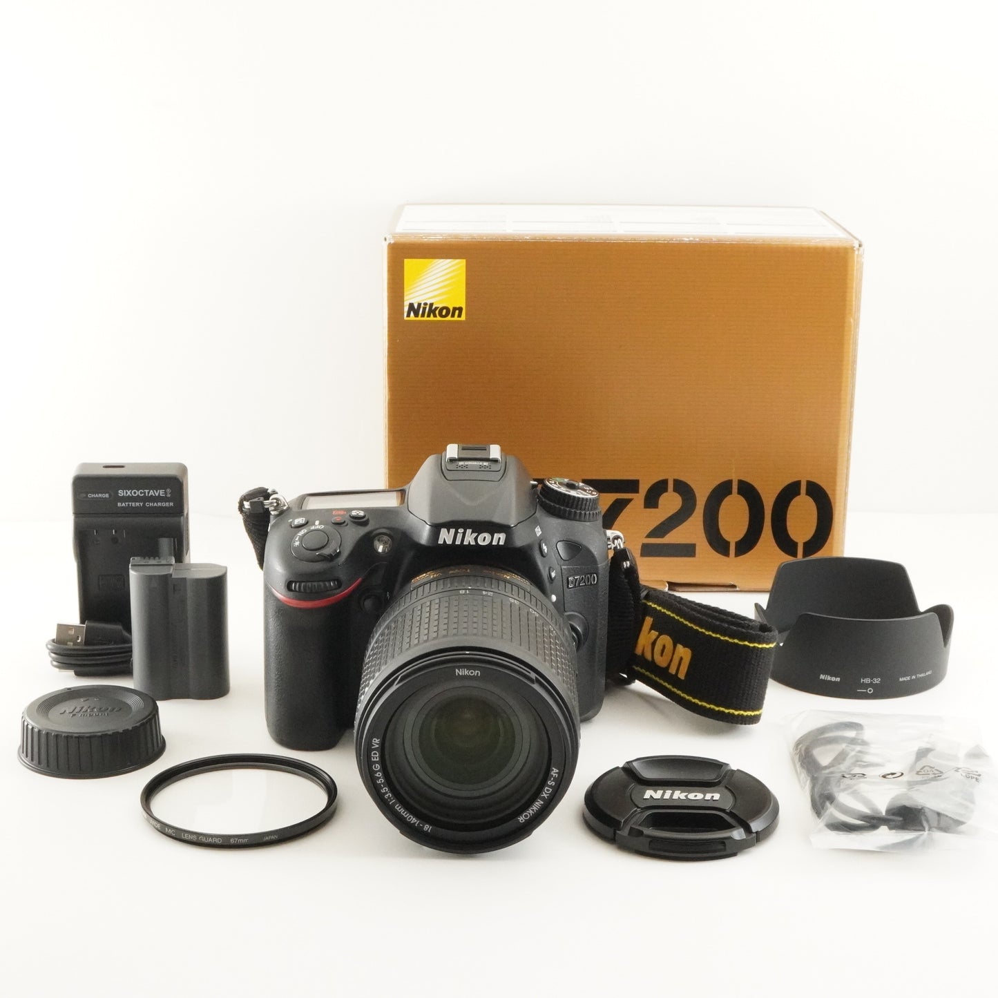 5,664 Shots / Nikon D7200 In Box + AF-S 18-140mm G ED VR from Japan #12082
