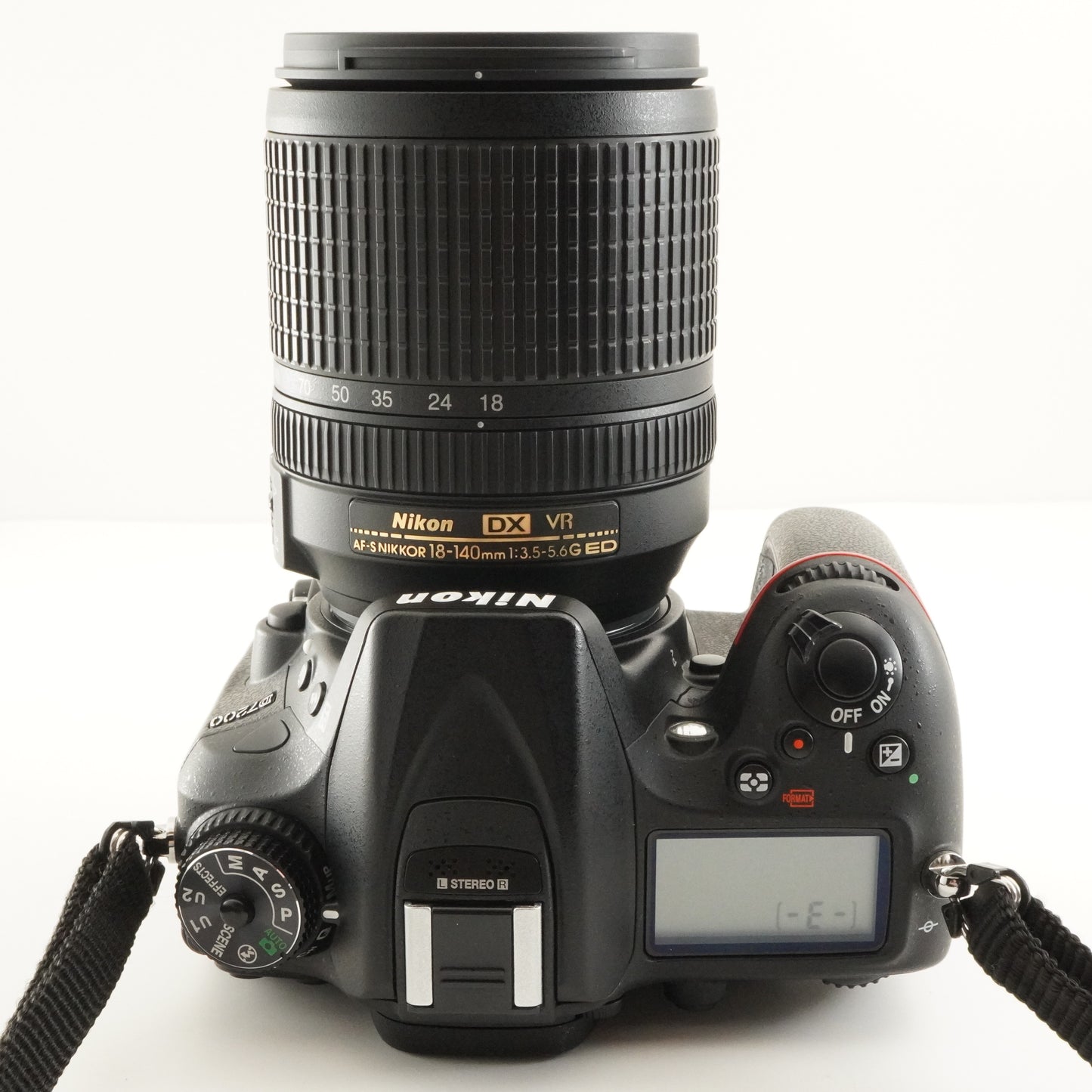 5,664 Shots / Nikon D7200 In Box + AF-S 18-140mm G ED VR from Japan #12082