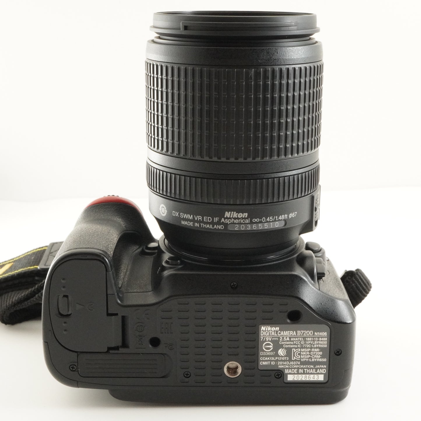5,664 Shots / Nikon D7200 In Box + AF-S 18-140mm G ED VR from Japan #12082