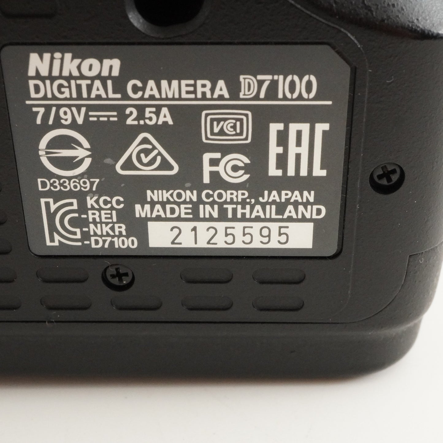 7,968 Shots / Nikon D7100 In Box + AF-S 18-105mm G ED VR from Japan #12099