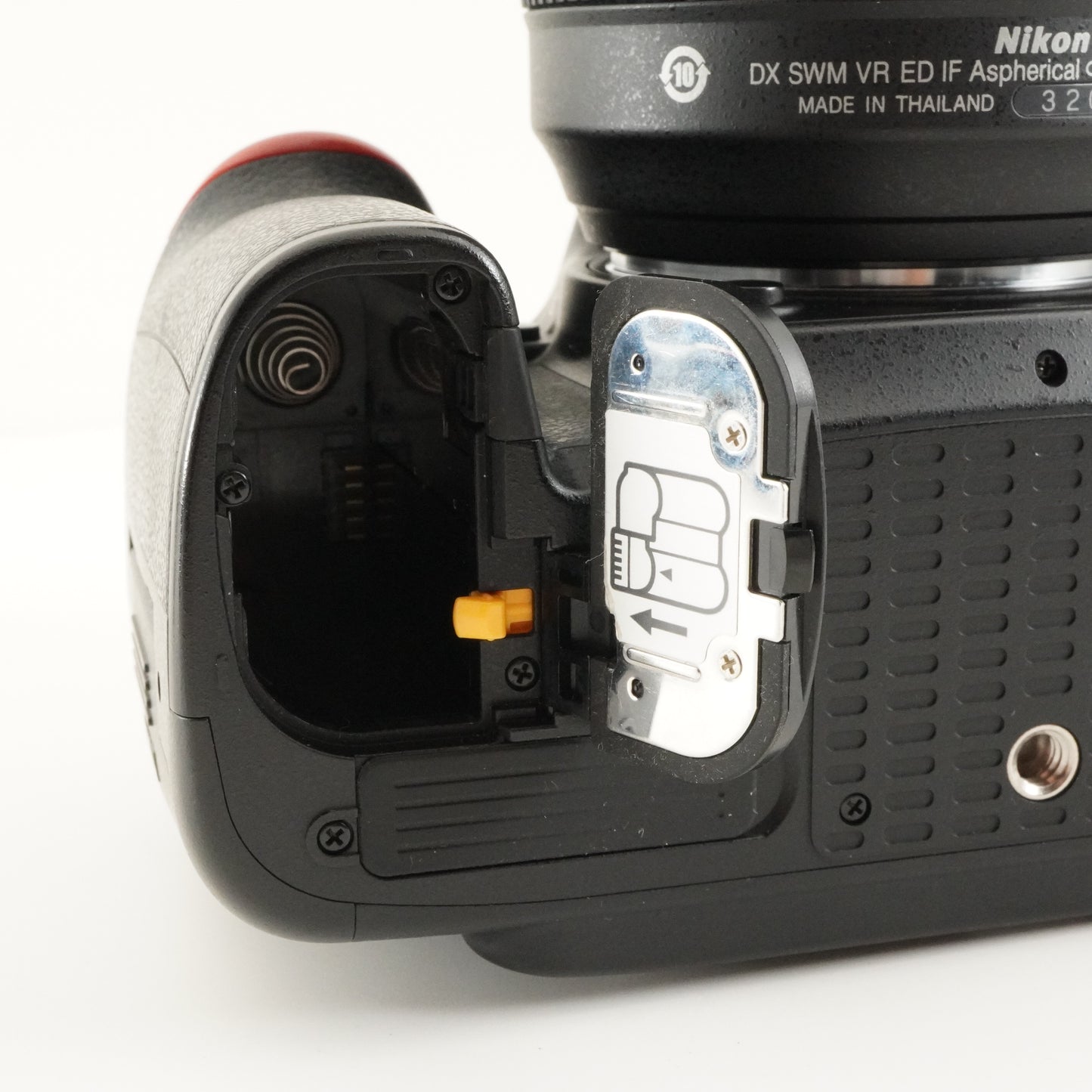 7,968 Shots / Nikon D7100 In Box + AF-S 18-105mm G ED VR from Japan #12099