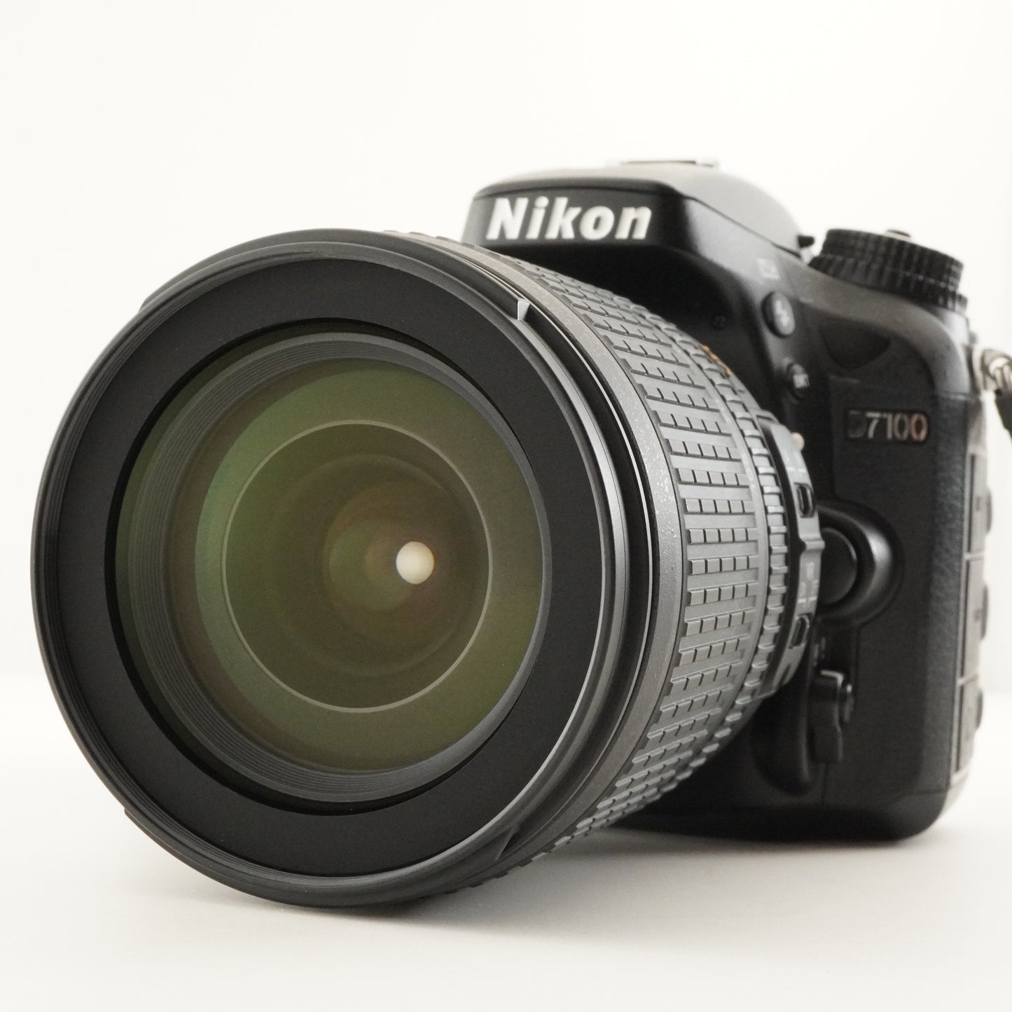 7,968 Shots / Nikon D7100 In Box + AF-S 18-105mm G ED VR from Japan #12099