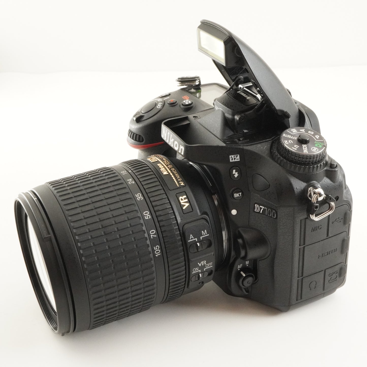 7,968 Shots / Nikon D7100 In Box + AF-S 18-105mm G ED VR from Japan #12099