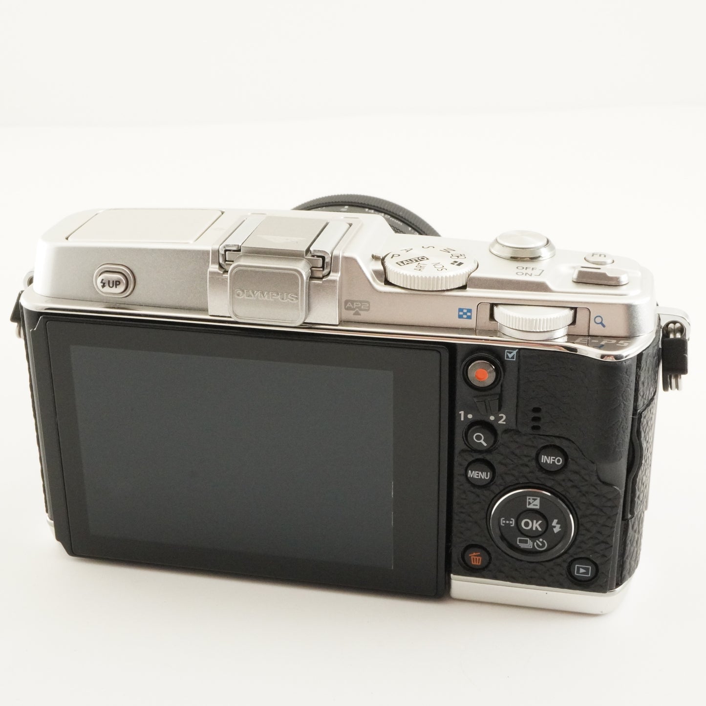2,696 Shot / OLYMPUS PEN E-P5 Silver +14-42mm II R +8GB SDCard from Japan #12432