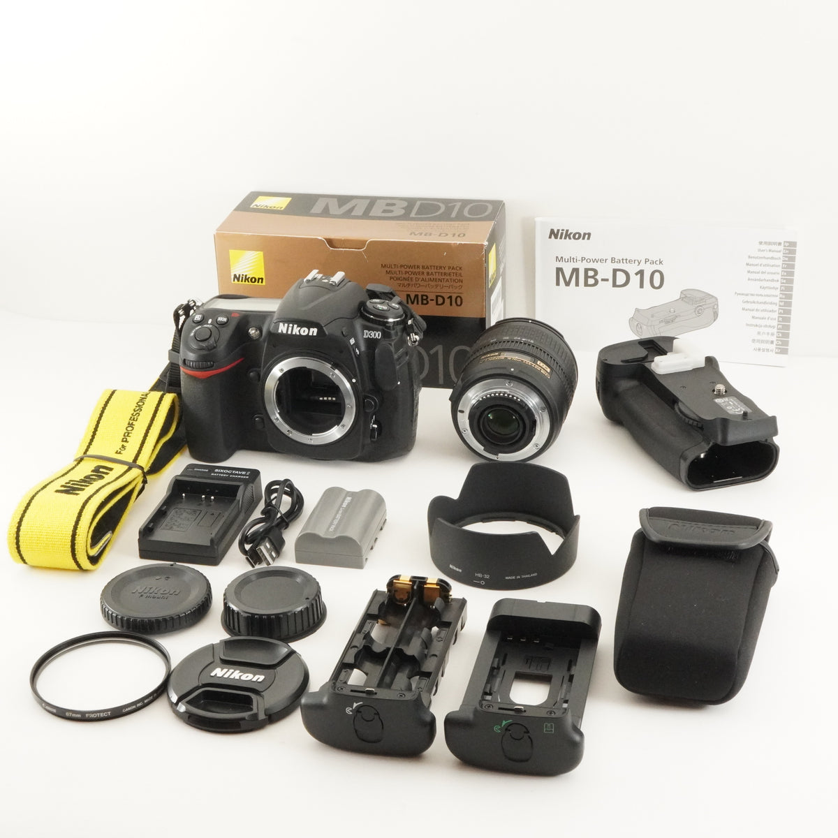 4,131 Shots / Nikon D300 & MB-D10 & AF-S 18-70mm & 4GB CF Card from Japan #12475