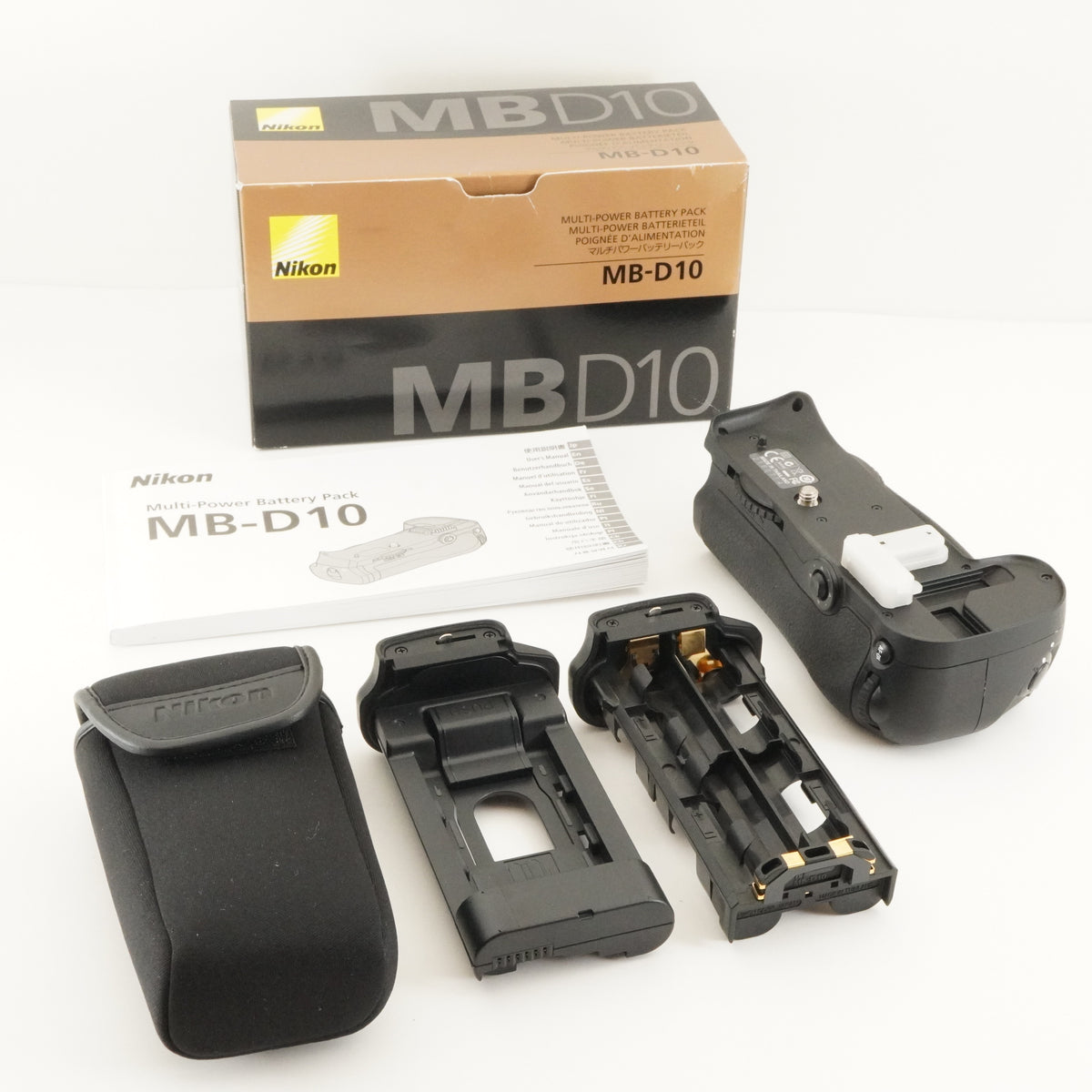 4,131 Shots / Nikon D300 & MB-D10 & AF-S 18-70mm & 4GB CF Card from Japan #12475