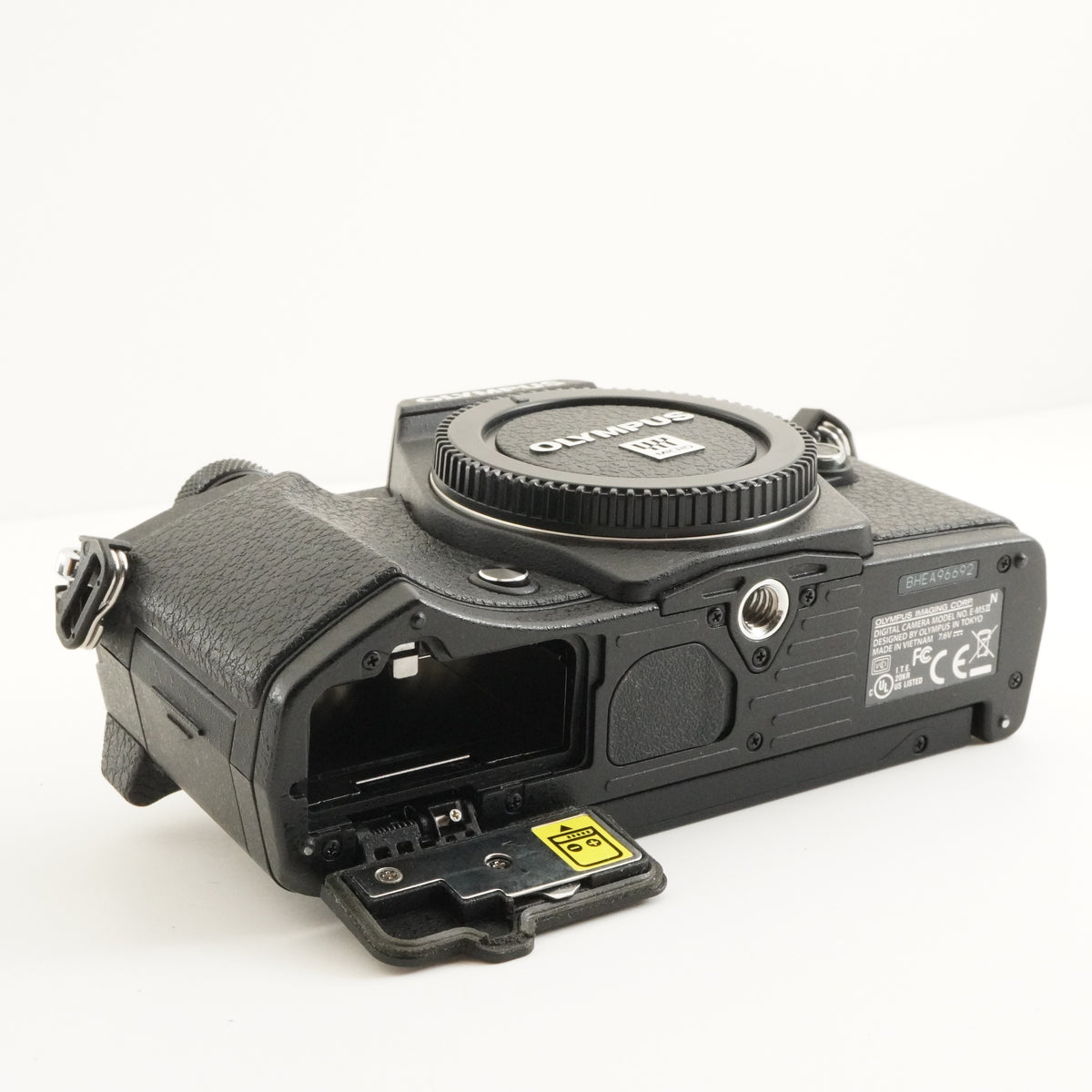 2,932 Shots/ OLYMPUS OM-D E-M5 II + 14-150mm II + 64GB SDCard from Japan #12594