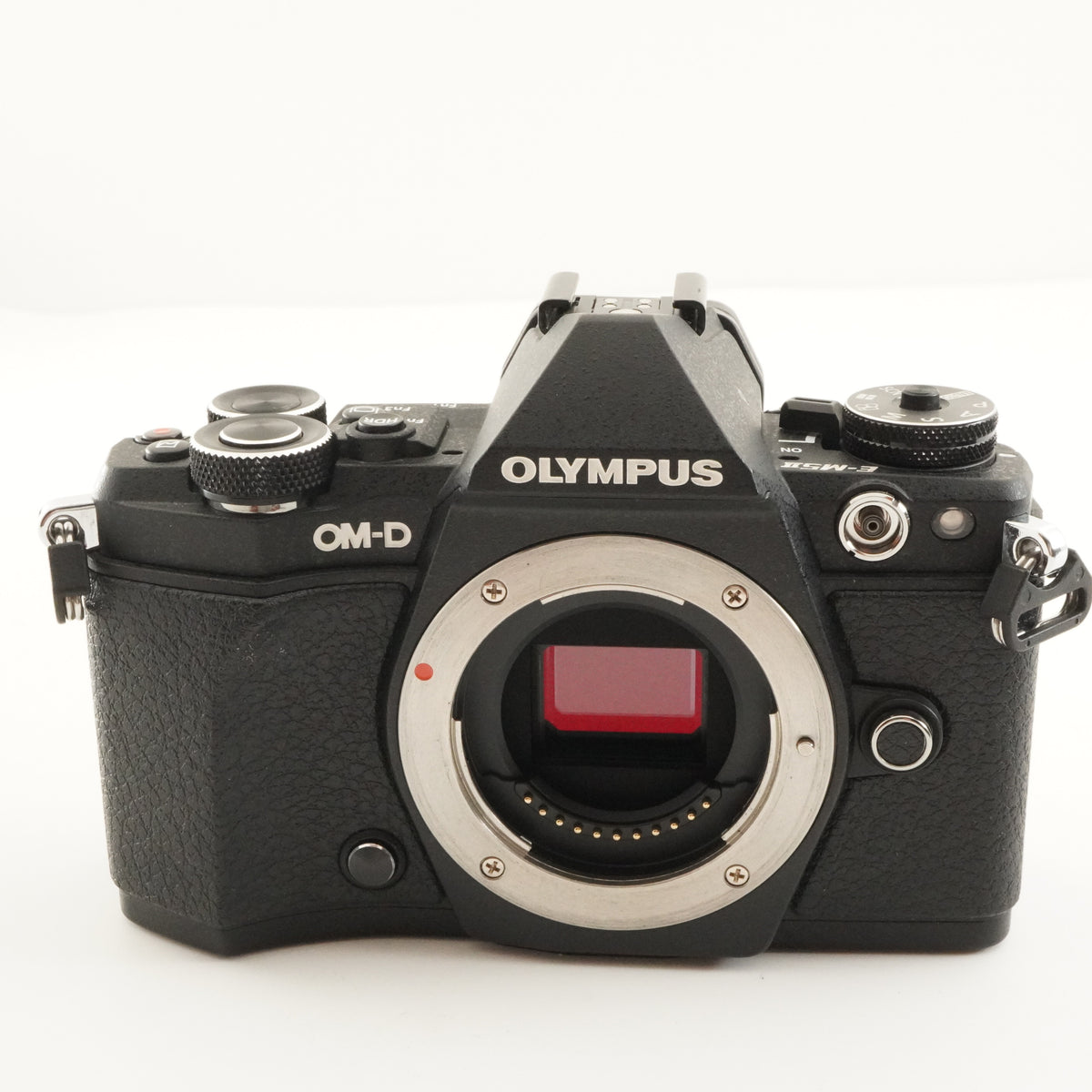 2,932 Shots/ OLYMPUS OM-D E-M5 II + 14-150mm II + 64GB SDCard from Japan #12594