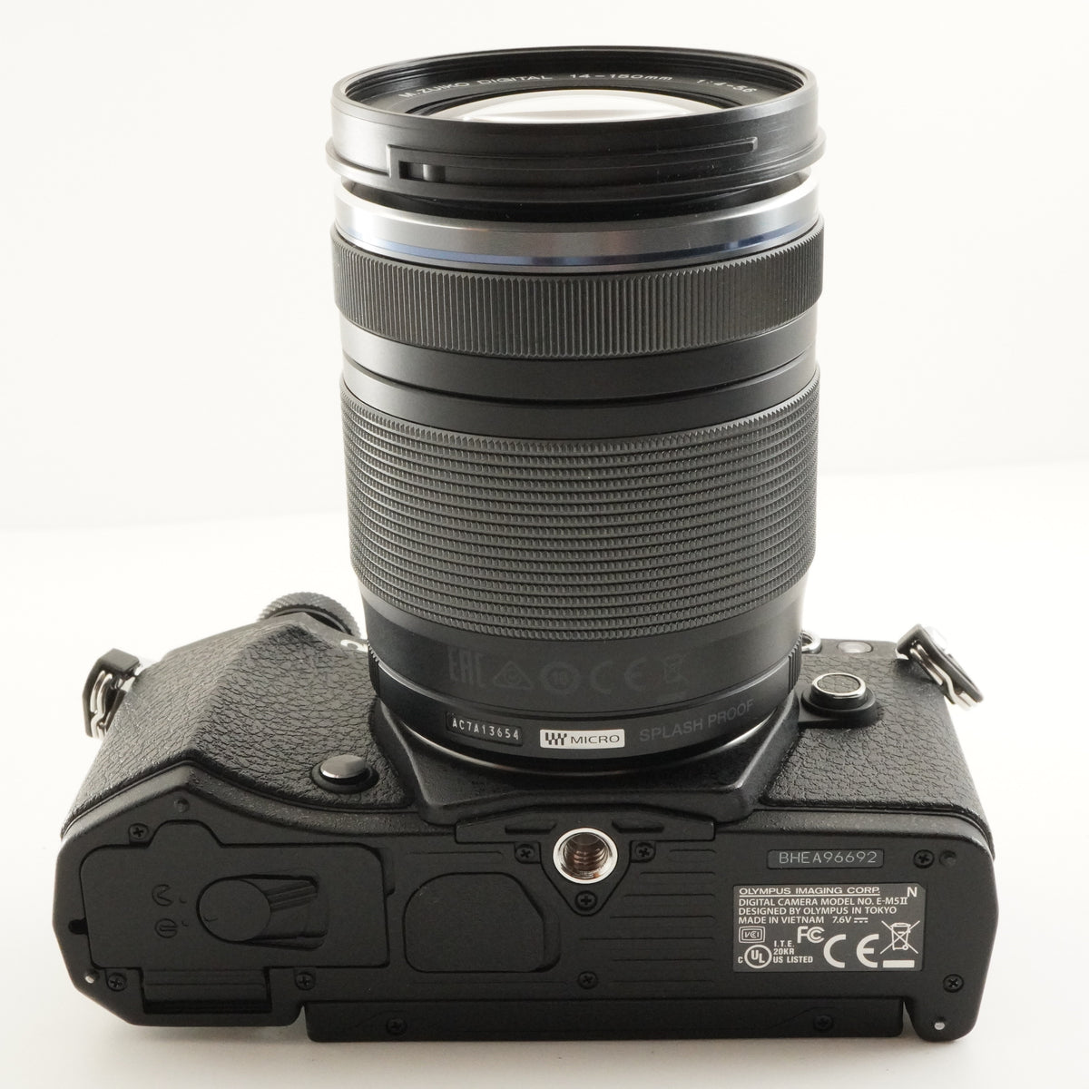 2,932 Shots/ OLYMPUS OM-D E-M5 II + 14-150mm II + 64GB SDCard from Japan #12594