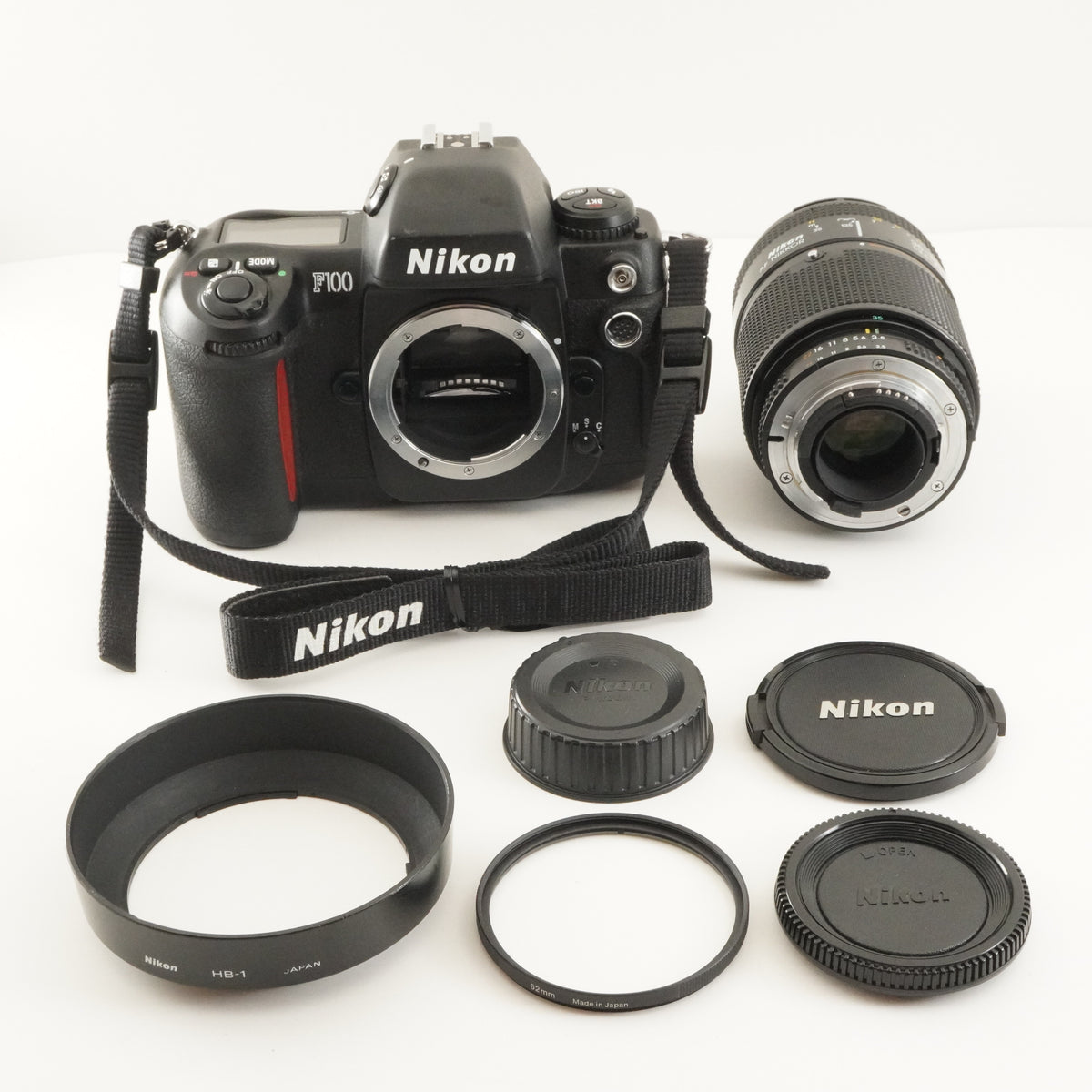 Nikon F100 +  AF NIKKOR 35-135mm 3.5-4.5 SLR 35mm Film Camera from Japan #12616