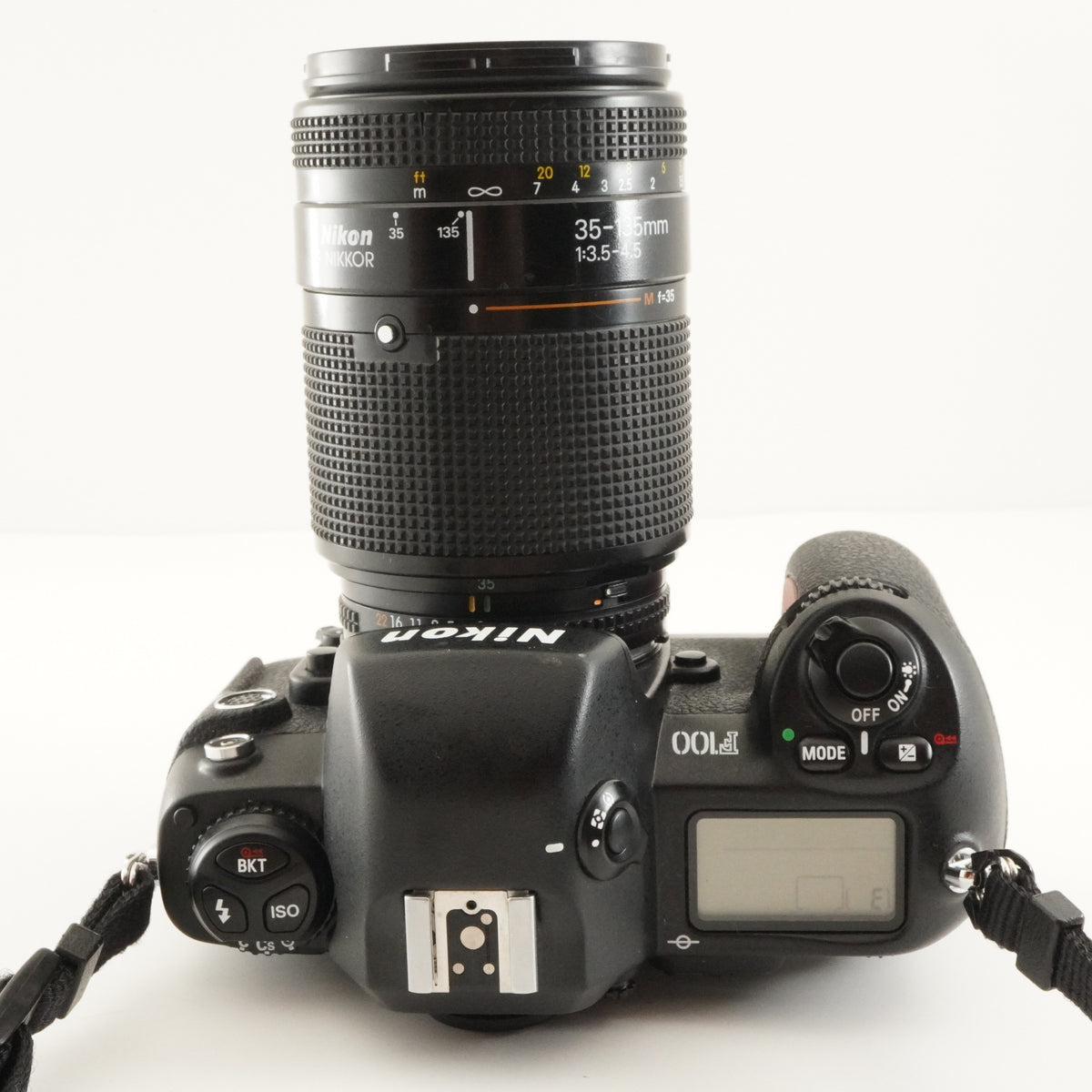 Nikon F100 +  AF NIKKOR 35-135mm 3.5-4.5 SLR 35mm Film Camera from Japan #12616