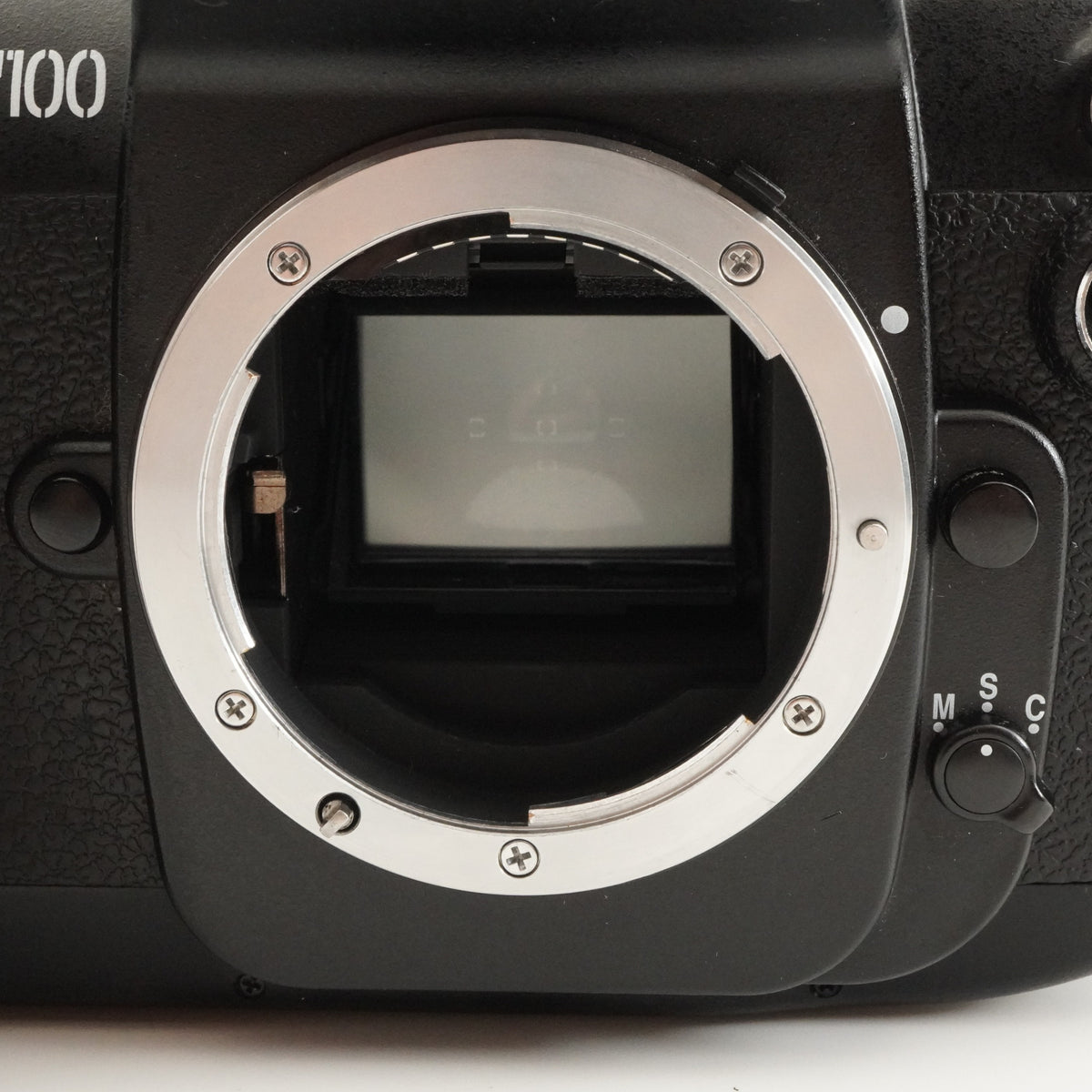 Nikon F100 +  AF NIKKOR 35-135mm 3.5-4.5 SLR 35mm Film Camera from Japan #12616