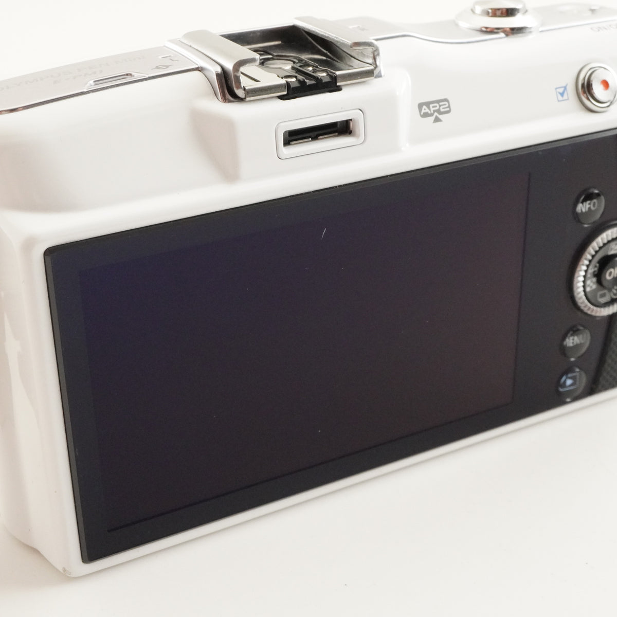 1,897 Shots/ OLYMPUS PEN Mini E-PM1 White 14-42mm +4 GB SDCard from Japan #12749
