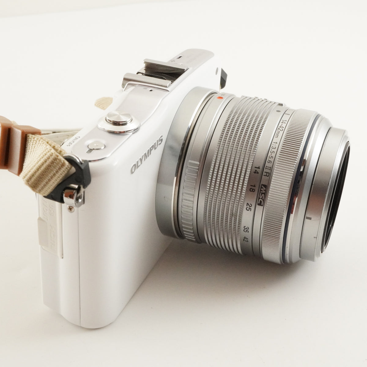1,897 Shots/ OLYMPUS PEN Mini E-PM1 White 14-42mm +4 GB SDCard from Japan #12749
