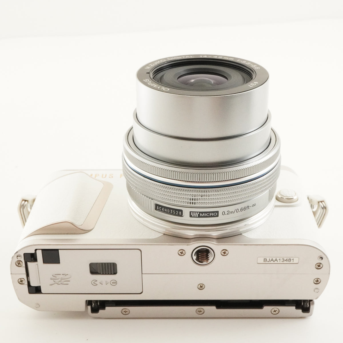 4,679 Shots/ OLYMPUS PEN E-PL10 White 14-42mm EZ + 16GB SDCard from Japan #12750