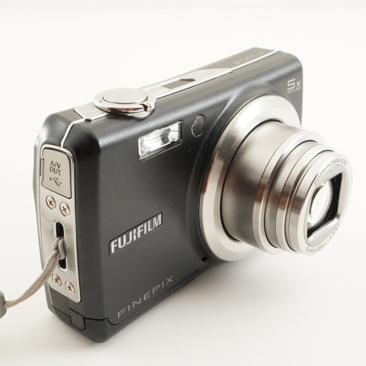 FUJIFILM FINEPIX F100fd + 4GB SDHC Card Compact Digital Camera from Japan #12796