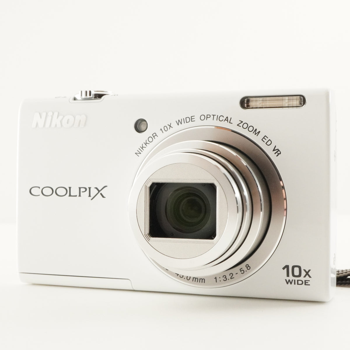 Nikon COOLPIX S6200 White + 4GB SDHC Card Digital Camera from Japan #12920