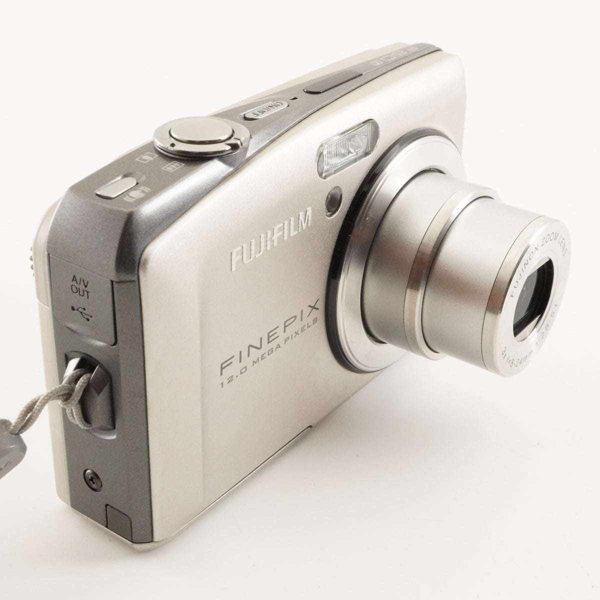 FUJIFILM FINEPIX F60fd Silver + 4GB SDHC Card Digital Camera from Japan #13181