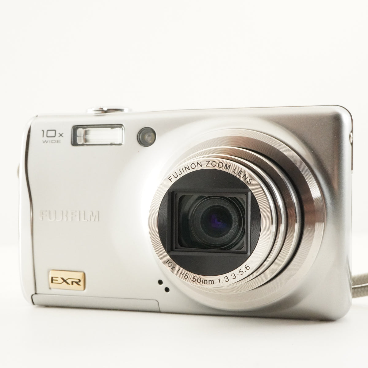 FUJIFILM FINEPIX F70 EXR Silver + 4GB SDHC Card Digital Camera from Japan #13193