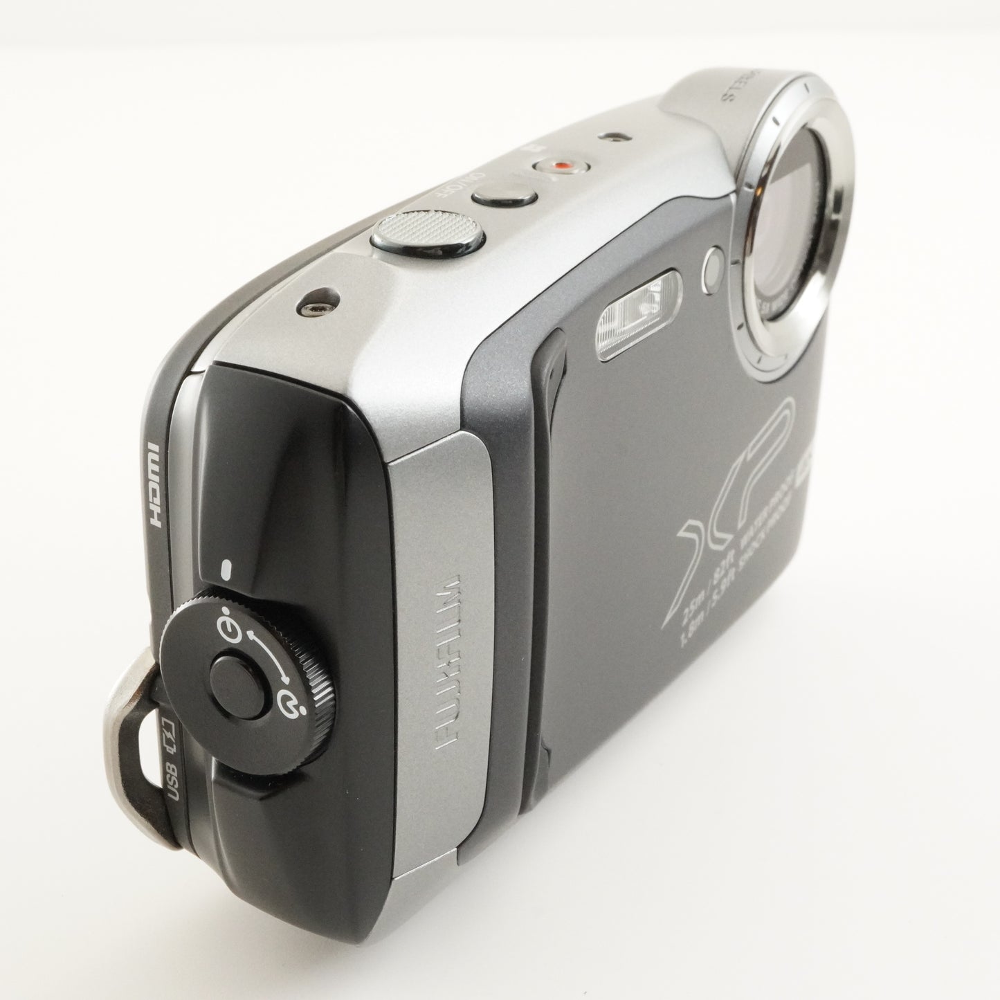 FUJIFILM FinePix XP140 Dark Silver + 4GB SDHC Card from Japan #6883