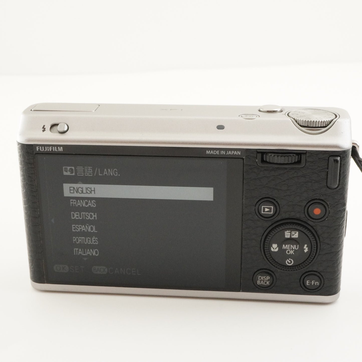 FUJIFILM XF1 Black With 4GB SDHC Card Digital Camera from Japan #7196