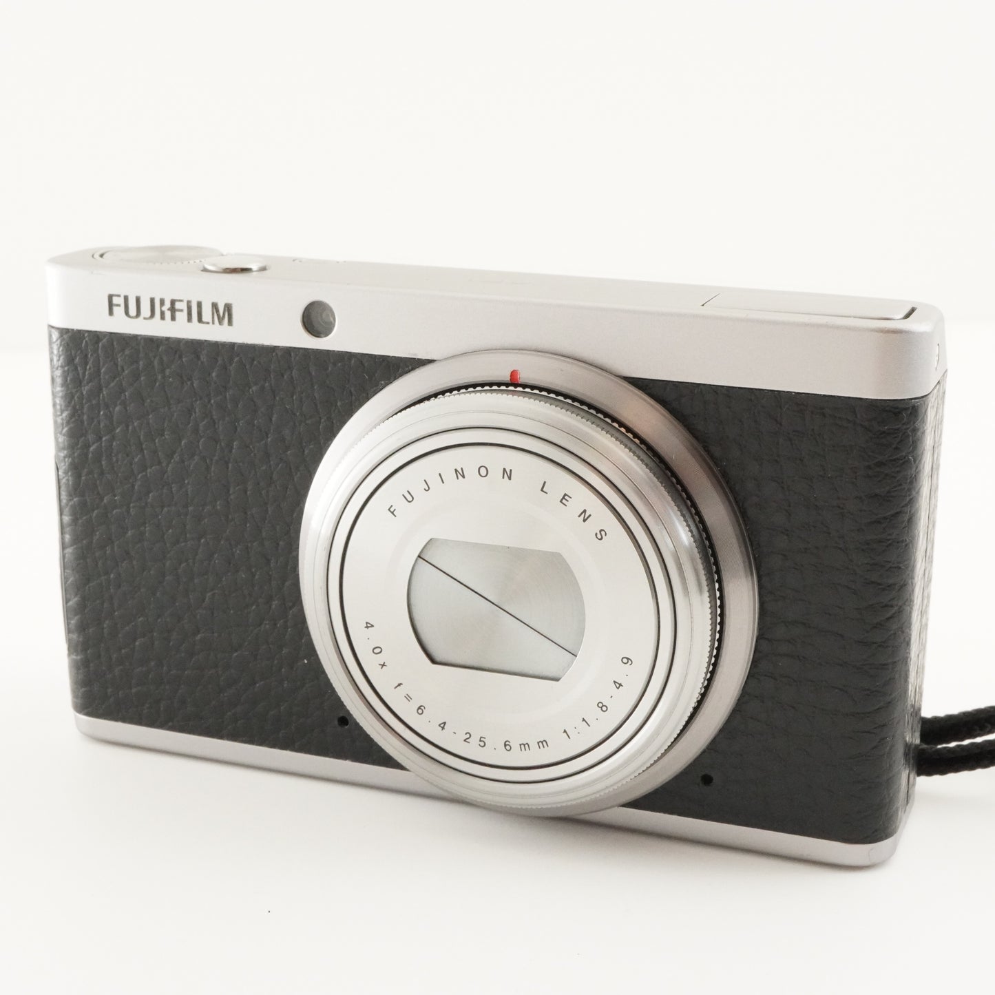 FUJIFILM XF1 Black With 4GB SDHC Card Digital Camera from Japan #7196