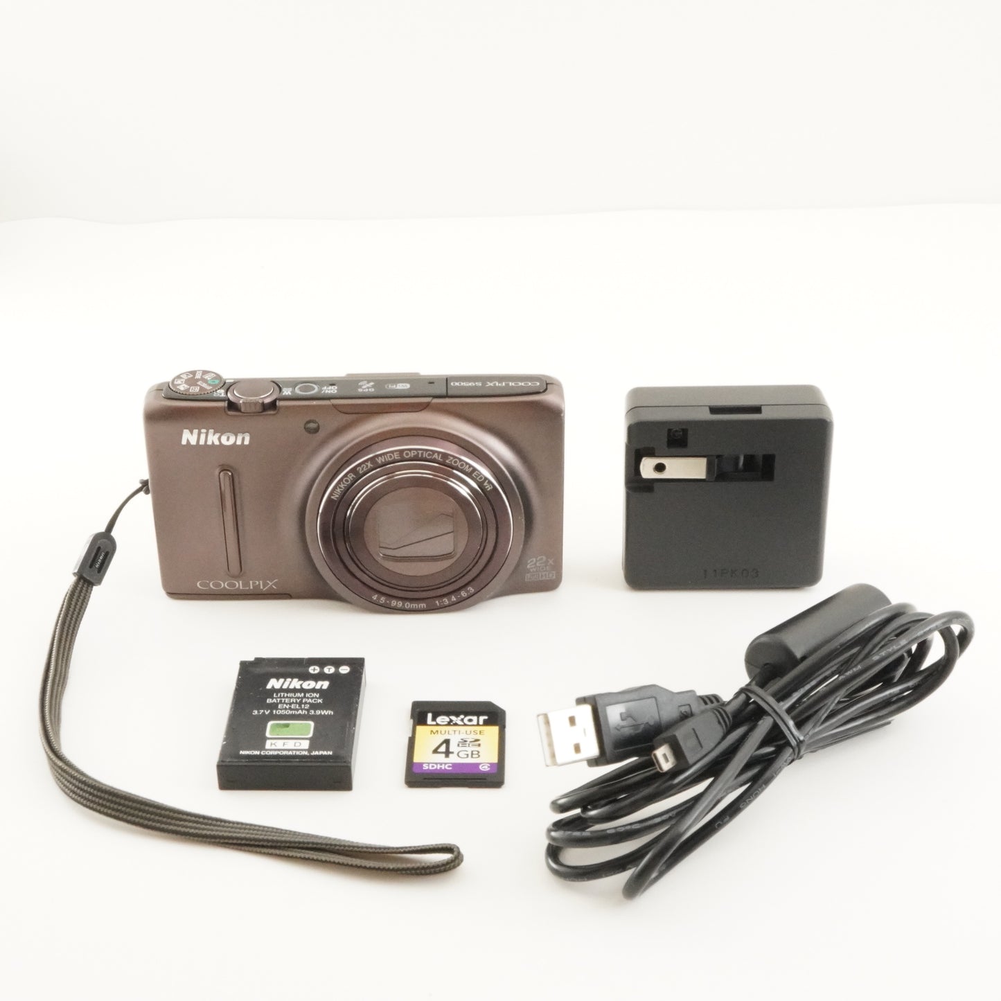 Nikon COOLPIX S9500 Brown With 4GB SDHC Card Digital Camera from Japan #7306