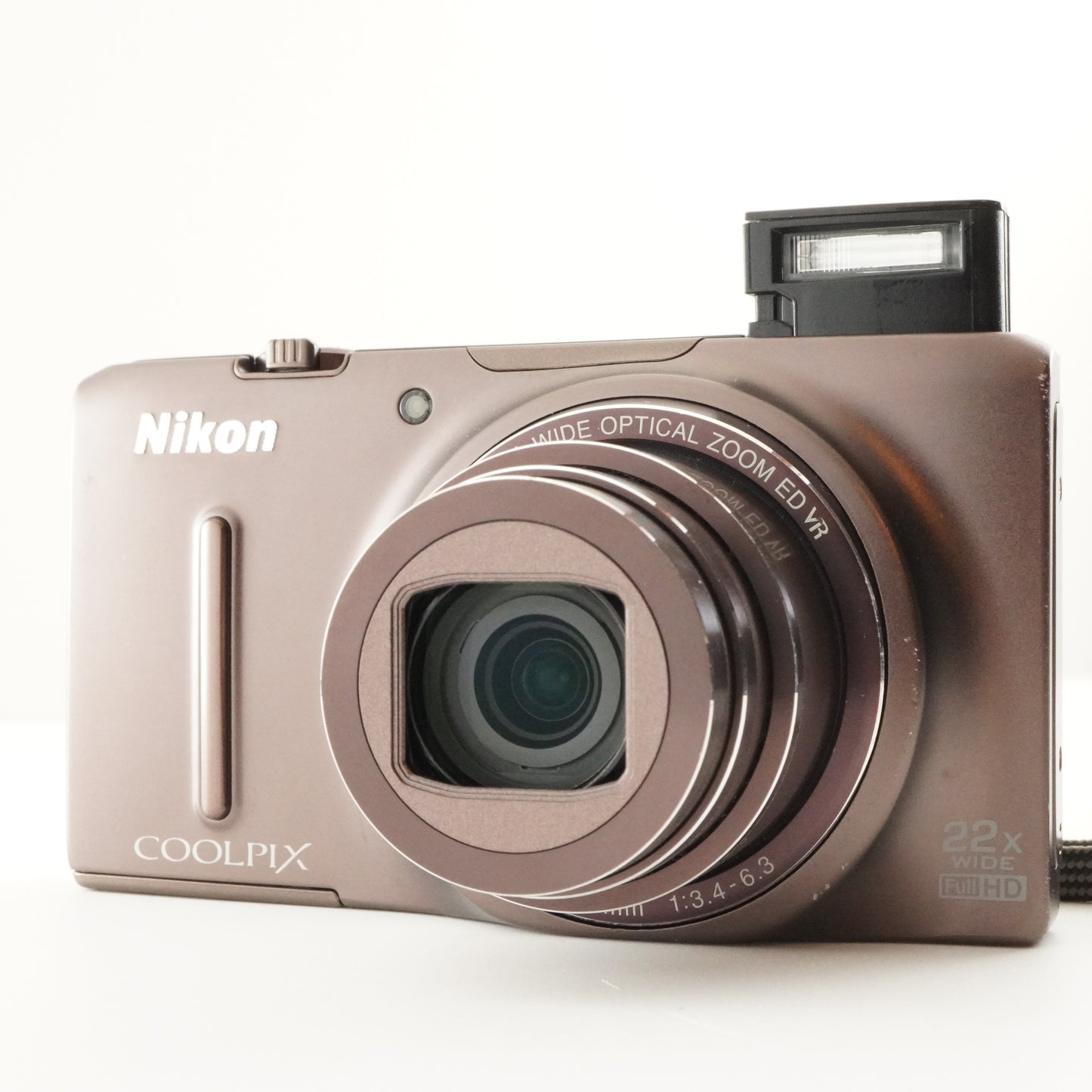 Nikon COOLPIX S9500 Brown With 4GB SDHC Card Digital Camera from Japan #7306